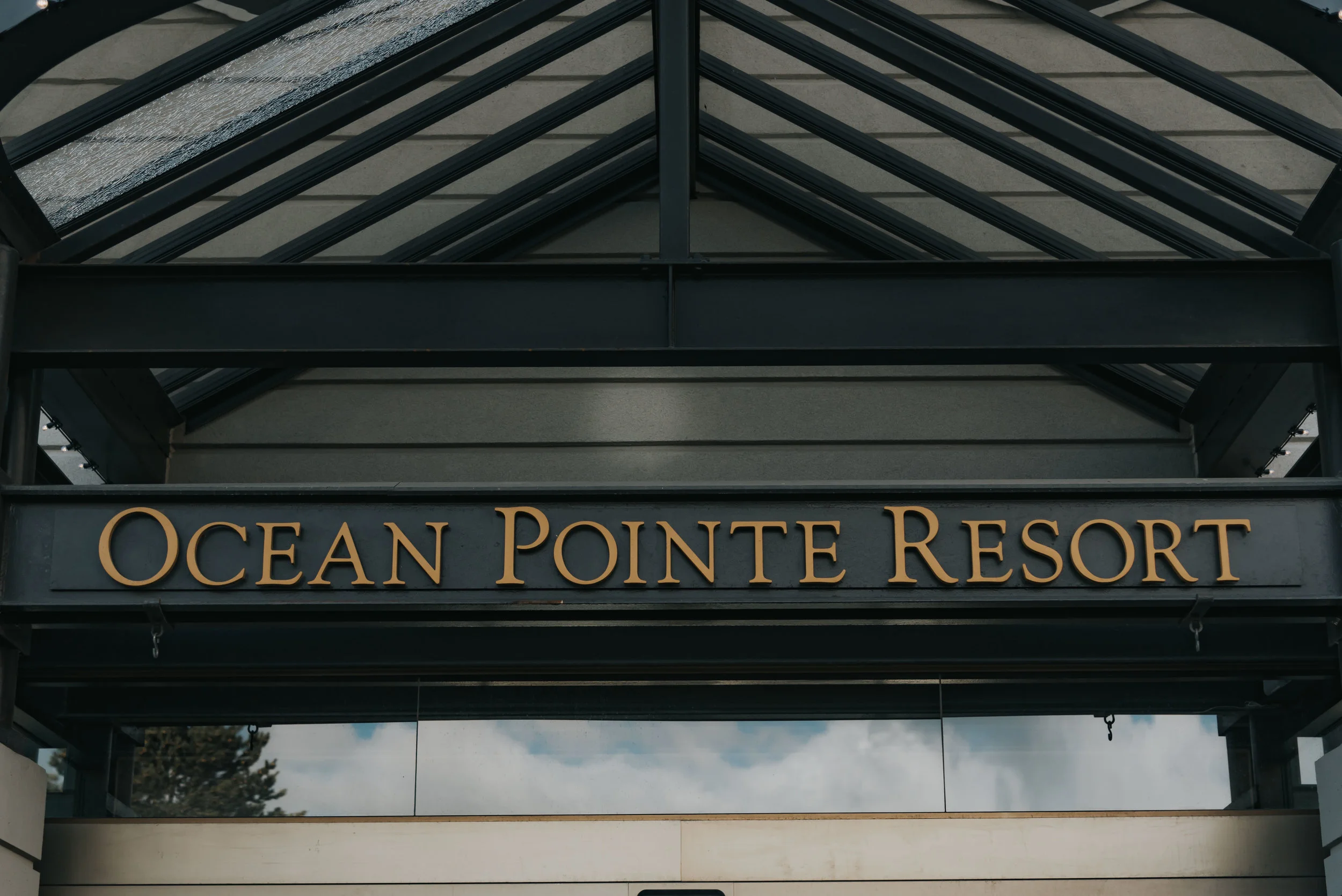 Welcome to the hotel! 