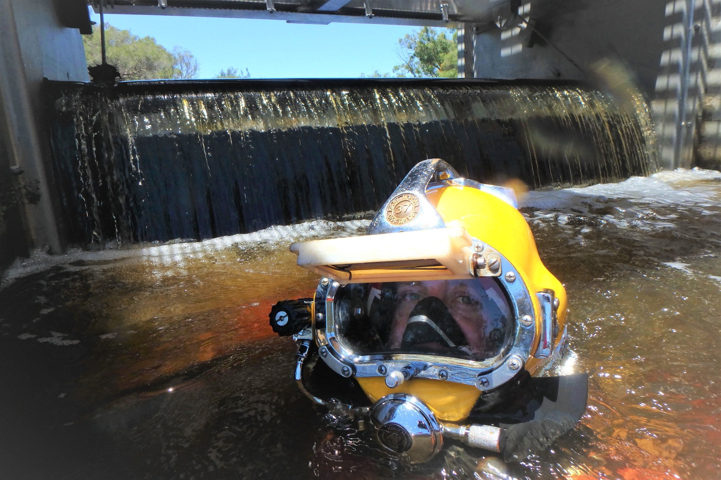DESIGN, SUPPLY &amp; INSTALLATION OF SACRIFICIAL ANODES - KENT ST WEIR