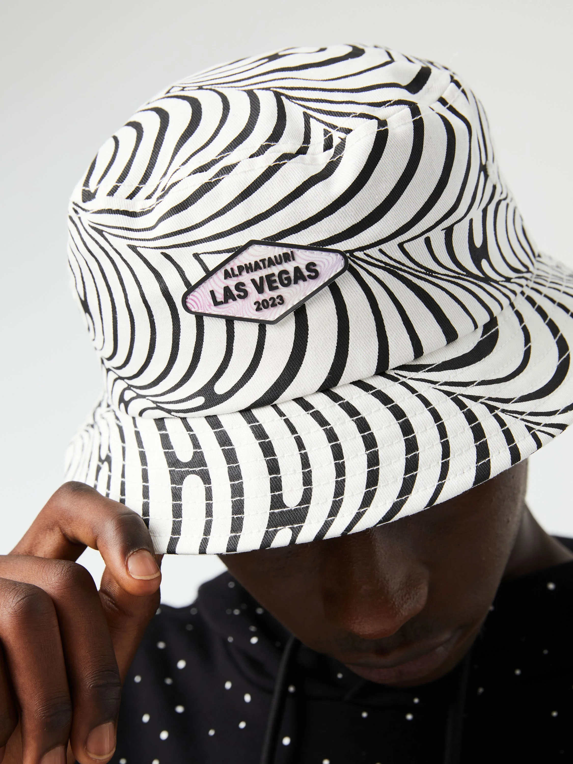 AlphaTauri LV Capsule_CAP_MALE4_ATA23V08_3_2.jpg