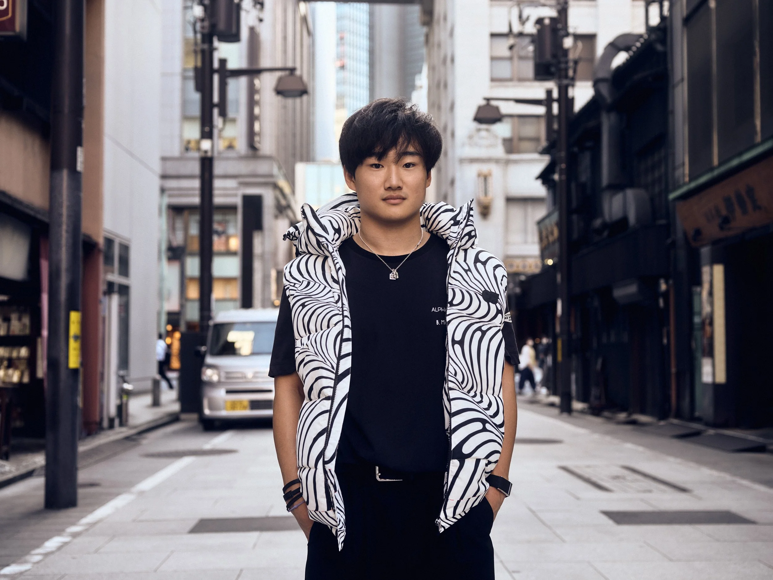 AlphaTauri LV Capsule_YUKI TSUNODA_0487-sRGB-Small.jpg