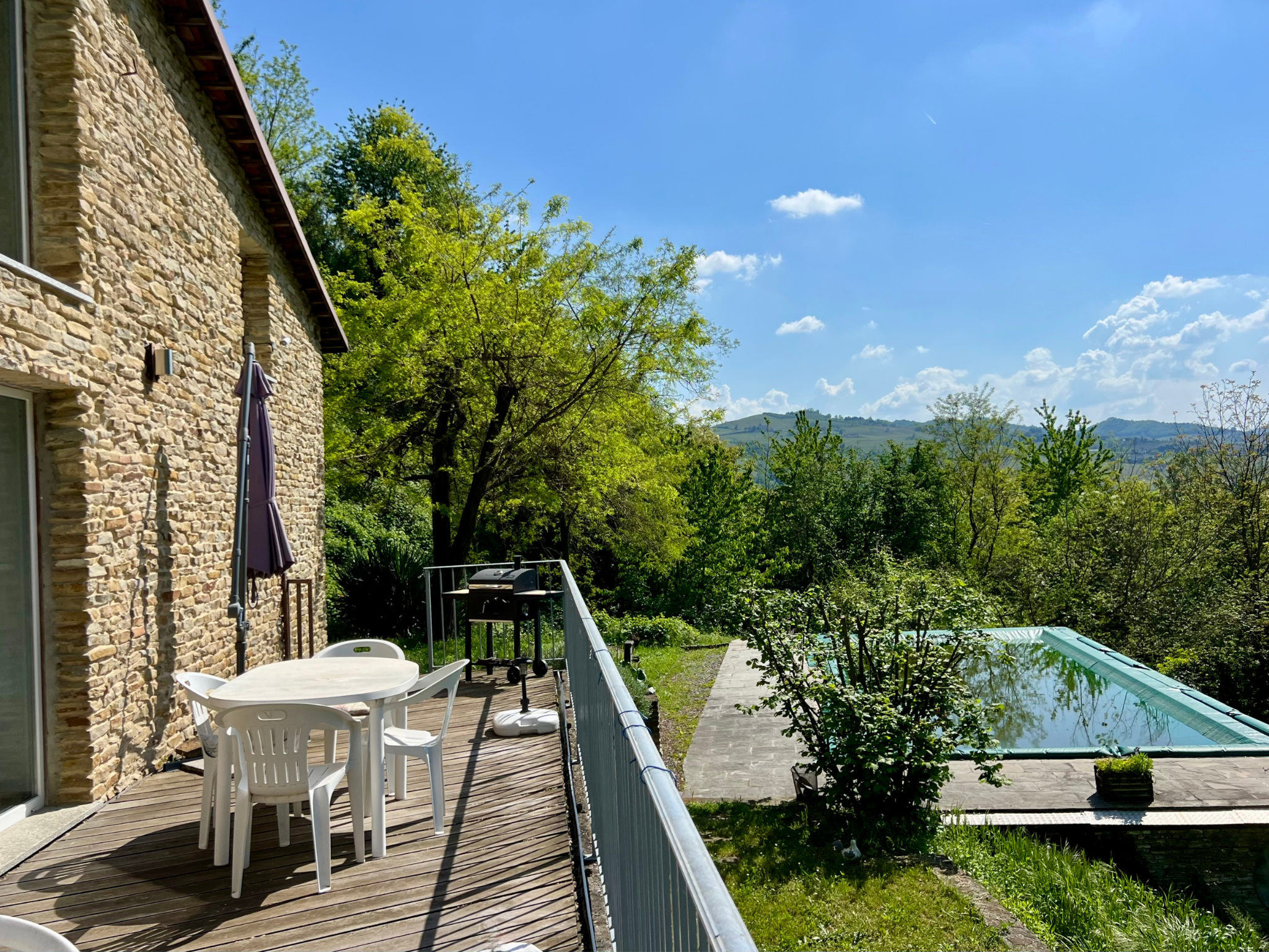 Stone House, Santo Stefano Belbo