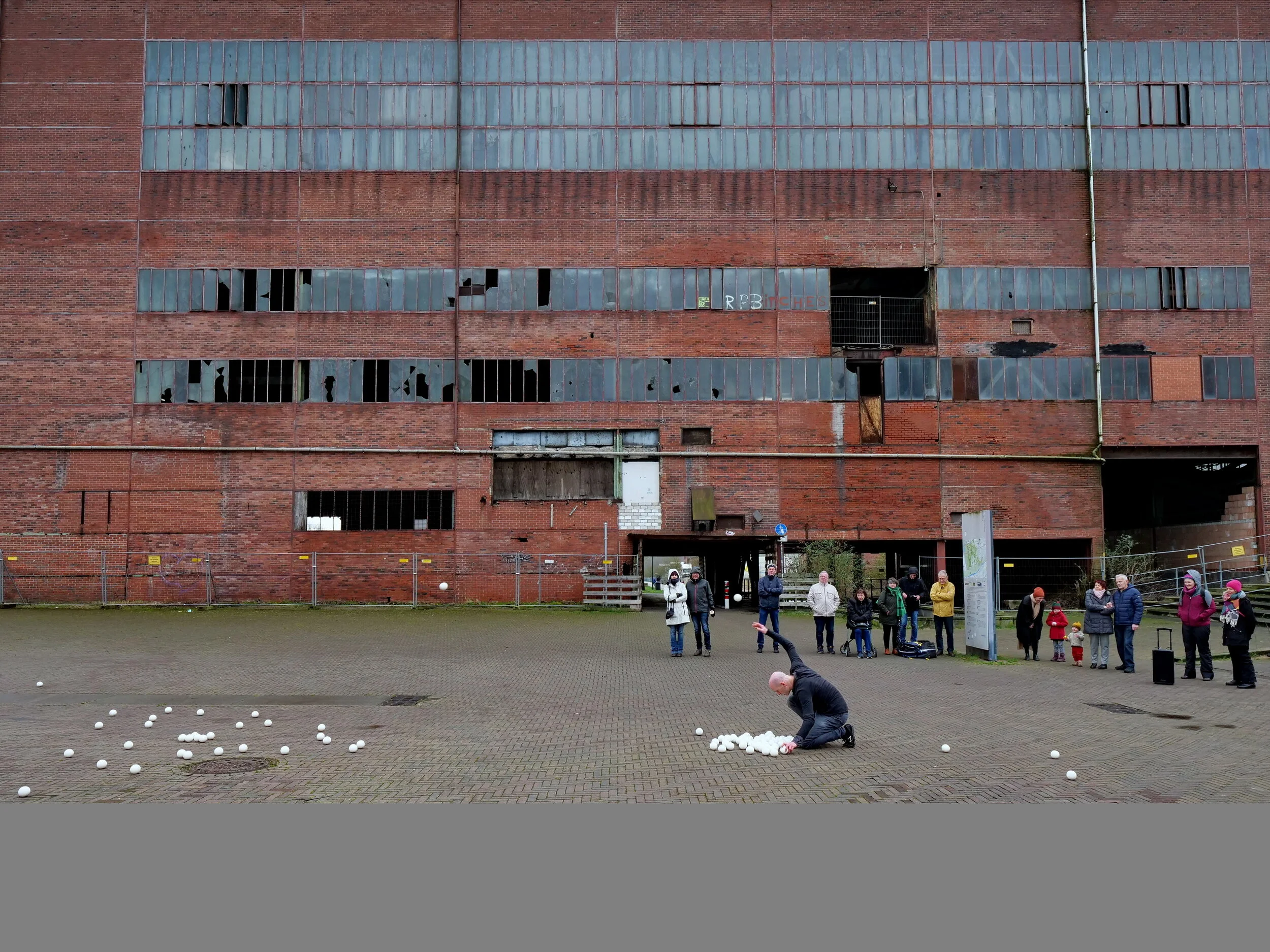  Urban Juggling „UMDENKEN. Klimawandel – Kulturwandel“  gemeinsam mit Stefan Sing, 24/25. Februar 2022, Herten Zeche Ewald   Foto: Wolfgang Seidel  
