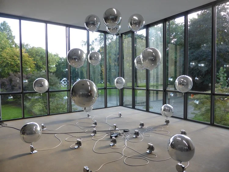  Aufsteigen 16 (26 Minuten) 2015, Lehmbruck Museum Duisburg Foto: Katrin Wegemann 