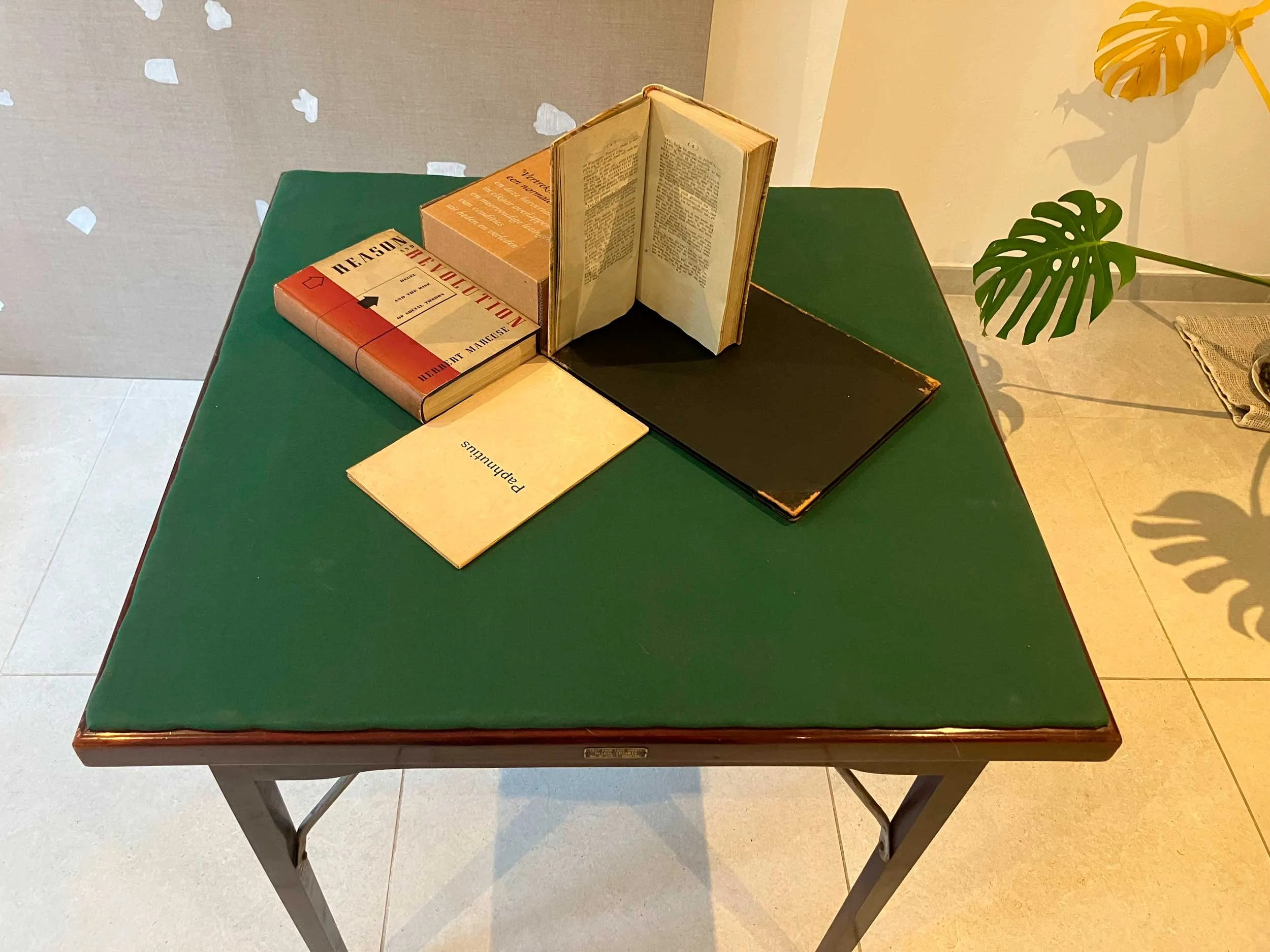 eleni-poulou-tafel-preview.jpg