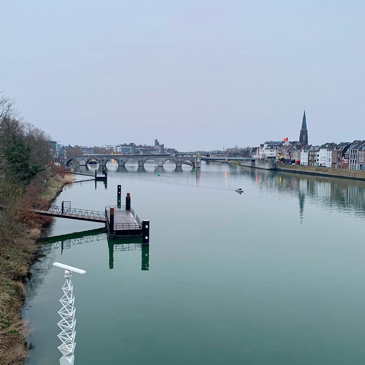 Nice view on the river Maas, yesterday evening while crossing the #hogebrugmaastricht in Maastricht.