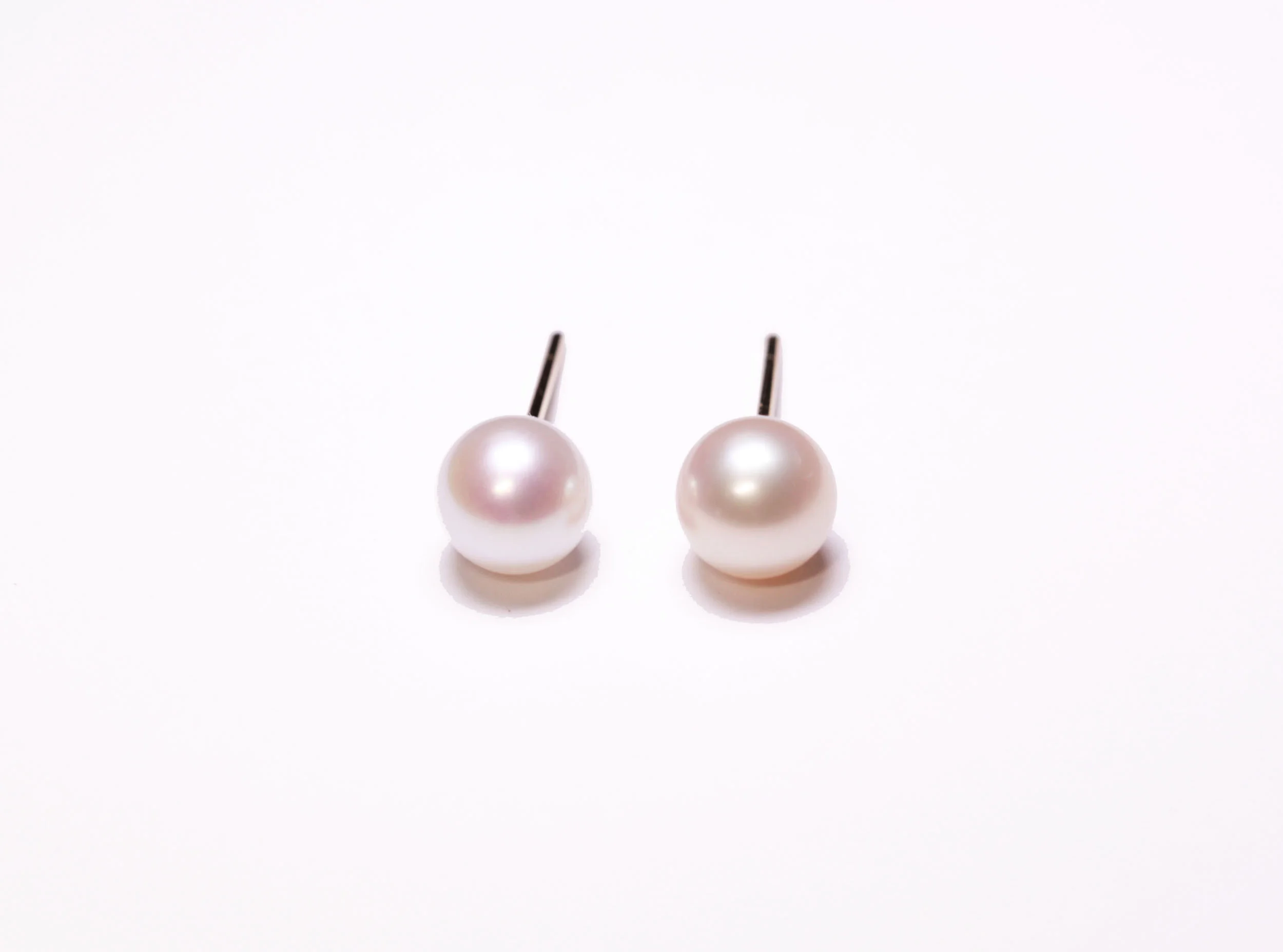 7mm classic pearl studs