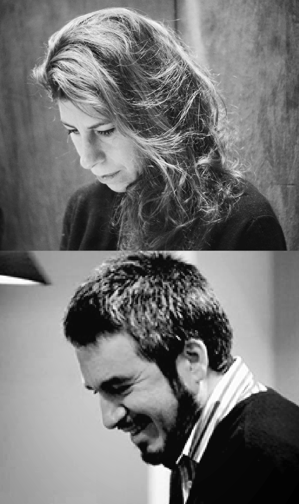 MAFE DE BAGGIS e FILIPPO PRETOLANI Digital media strategist, è co-fondatrice di Pleens – where places tell stories - motore di ricerca per storie geolocalizzate. Sempre in ambito comunicativo, insegna content strategy e storyteling all'Istituto Europeo di Design, alla Scuola Politecnica di Design e alla Nuova Accademia di Belle Arti di Milano. Laureata alla Libera Università di Lingua e Comunicazione IULM, ha lavorato come community manager per importanti brand (tra cui Condé Nast, Virgilio, Mondadori e RCS). Ha scritto Preso nella rete (Morellini Editore, 2009), World Wide We (Apogeo, 2010) e #Luminol. Tracce di realtà rivelate dai media digital (Informant, 2015). Filippo Pretolani, consulente di corporate communication, è co-fondatore di Pleens , motore di ricerca per storie geolocalizzate. È inoltre co-fondatore di Gallizio Editore e GallizioLab , piattaforma di self-publishing per scritture istantanee. Come consulente si occupa soprattutto di change management, social media strategy, approcci di second screen e gestione della presenza online.