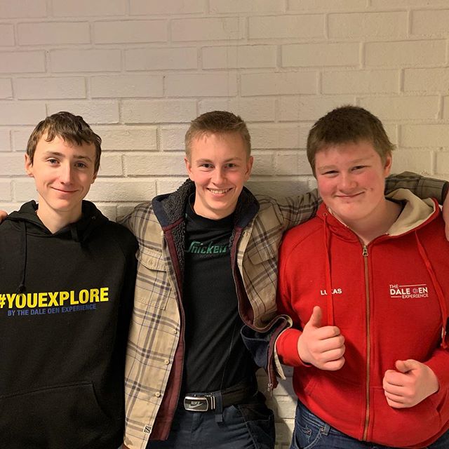 Fra elever til kolleger!! Vi har gleden av å fortelle at våre fantastisk dyktige elever Lukas og Thomas fra Fjell kommune skal bli kollegaer med vår kjære Daniel ute på Dale Oen Senteret og på #youexplore skoleprosjektene. Thomas og Lukas har vært elever i skolefagene de siste årene, og har fått gode erfaringer blant annen innen rov-bygging, droner og programmering, i tillegg til de miljømessige tematikken som plast i havet, fornybar energi, romfart og Hydroponics. Vi er superglade for å kunne ha slike gode gutter hos oss!