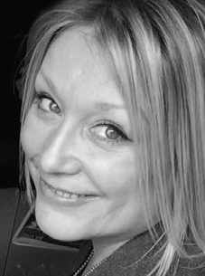 Undeniably the driving force behind VE, having been writing about the trade since the year 2000. Karyn loves photography, vintage cars and being her own boss! When not on a deadline, she enjoys travelling around Europe on busman’s holidays sourcing stock, whilst adding to her rather eclectic office space!
