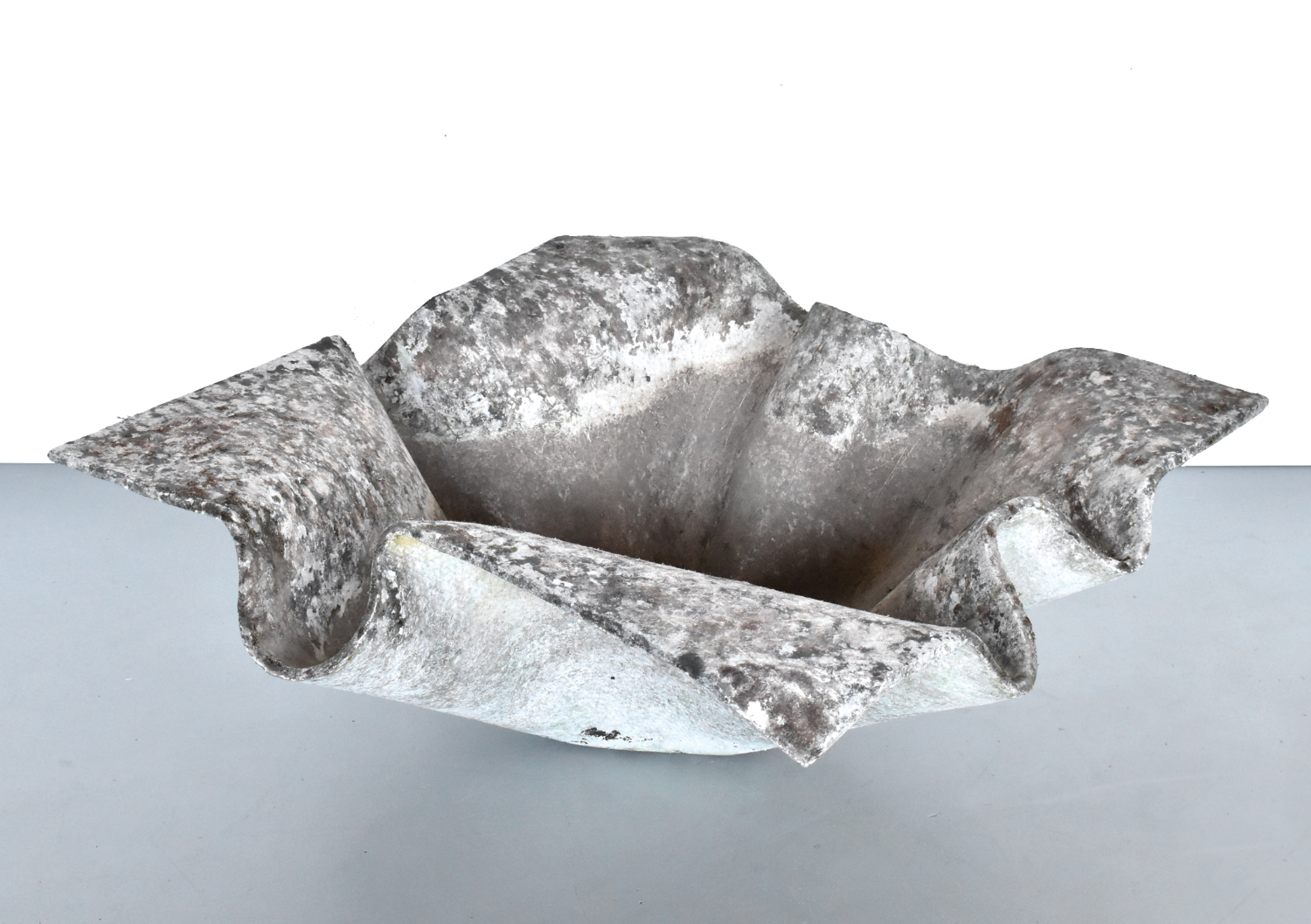 Elephant’s Ear’ planter - Guhl’s first planter produced for Eternit. This is the biggest model with striking patina. Price: 850 euros. objekt-vintage.nl