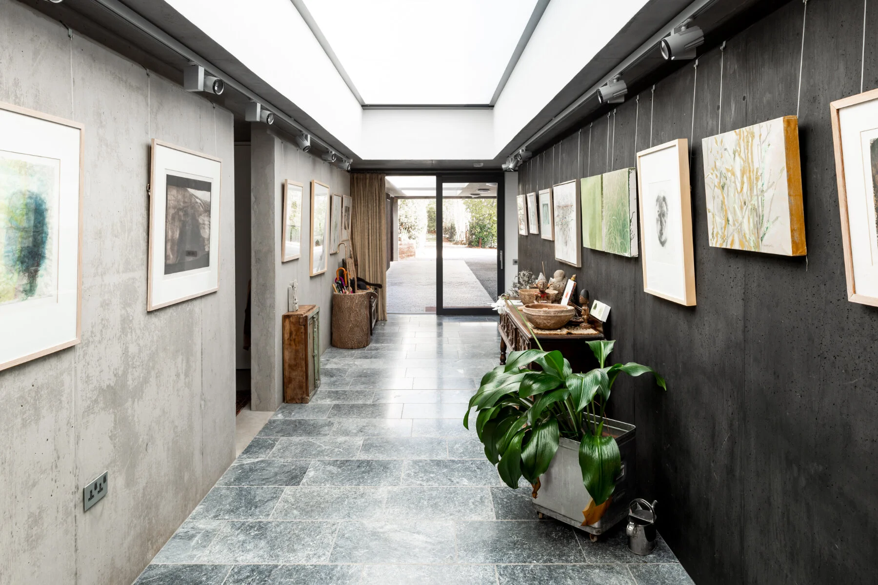 Outhouse_The Modern House (4).jpg