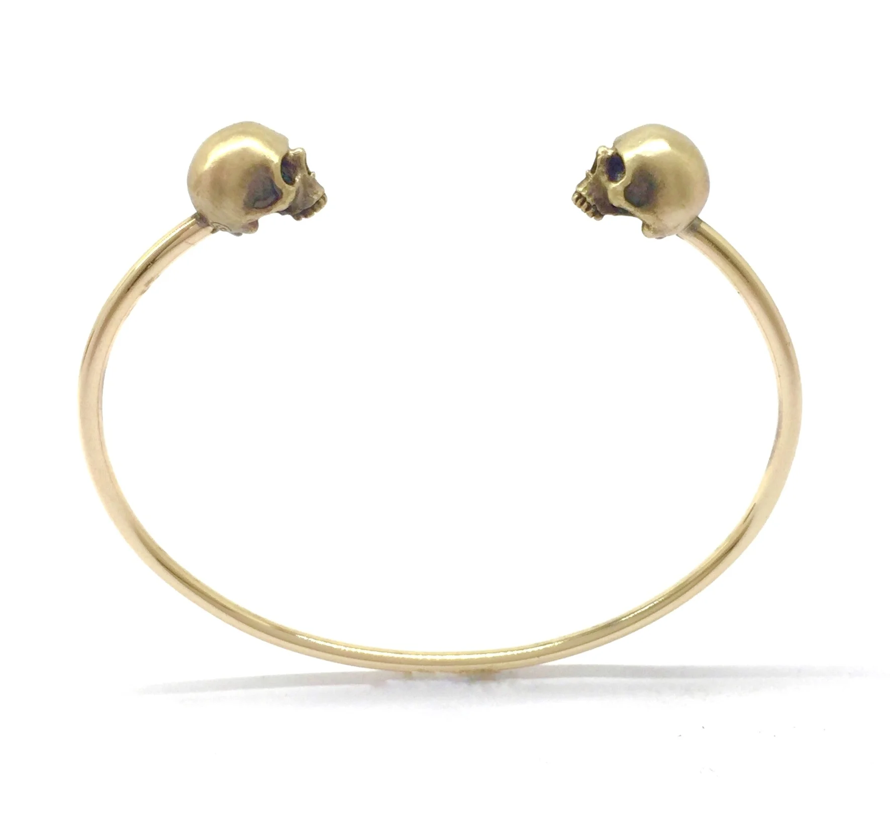 SKULL BANGLE - handcrafted in yellow gold