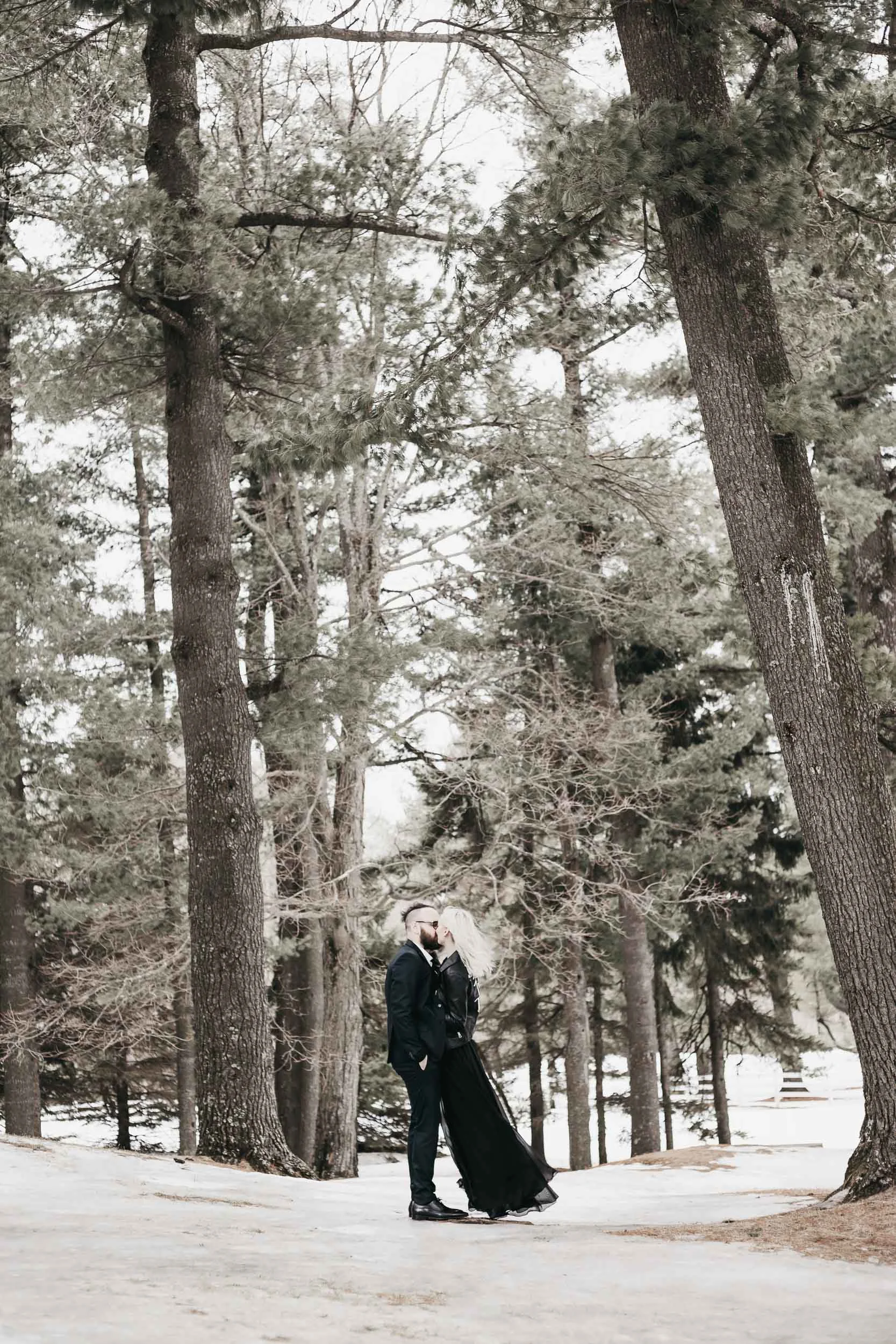 Ottawa-Elopement-Engagement-Photographer--4.jpg