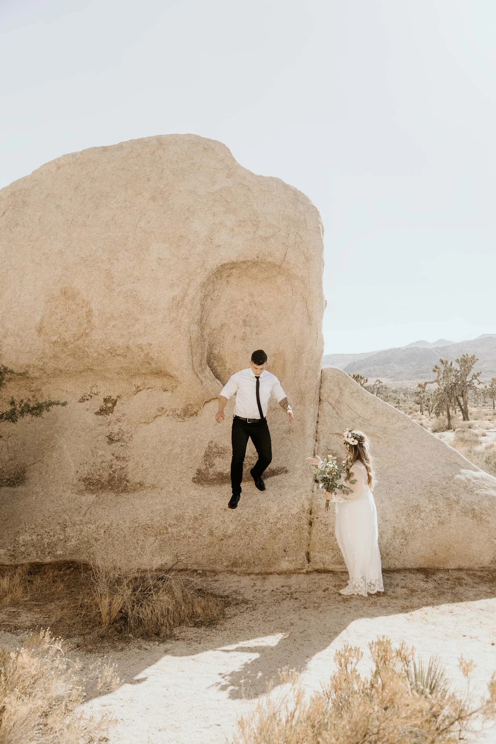 intimate-wedding-elopement-photographer-ottawa-joshua-tree-0523.jpg