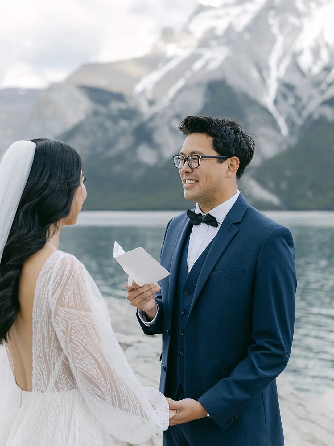 Why choose a Banff helicopter elopement ceremony? 🚁⛰️💍

Here are some of the biggest perks:

🚫 No crowds &ndash; Instead of sharing your vows at a busy lake, you&rsquo;ll be in a private alpine location with only the mountains as your witnesses.

