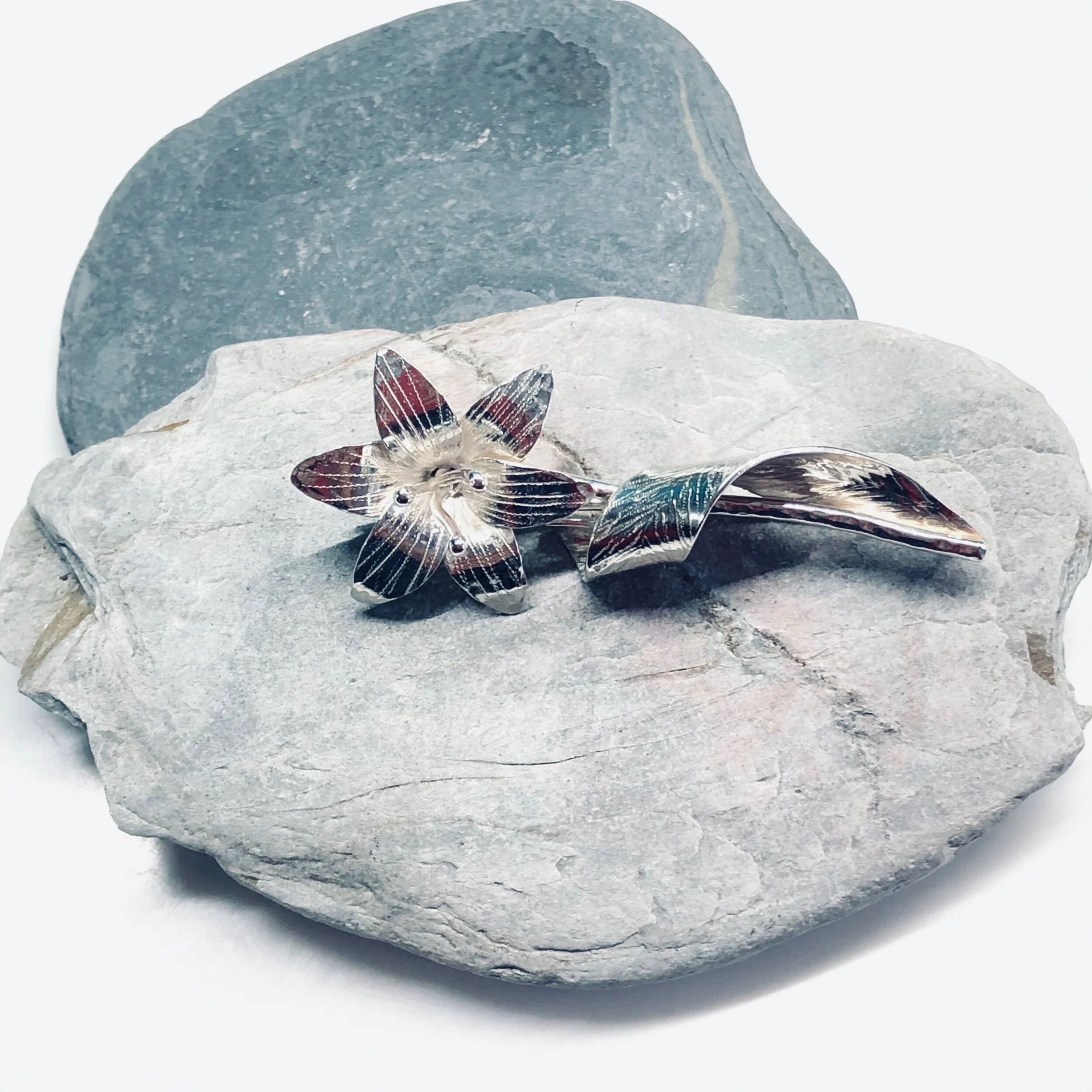 E3F01B8A-AEB5-4009-8D3B-94994620F336