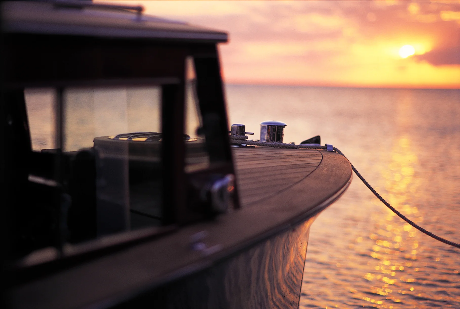 BOATSUNST.jpg