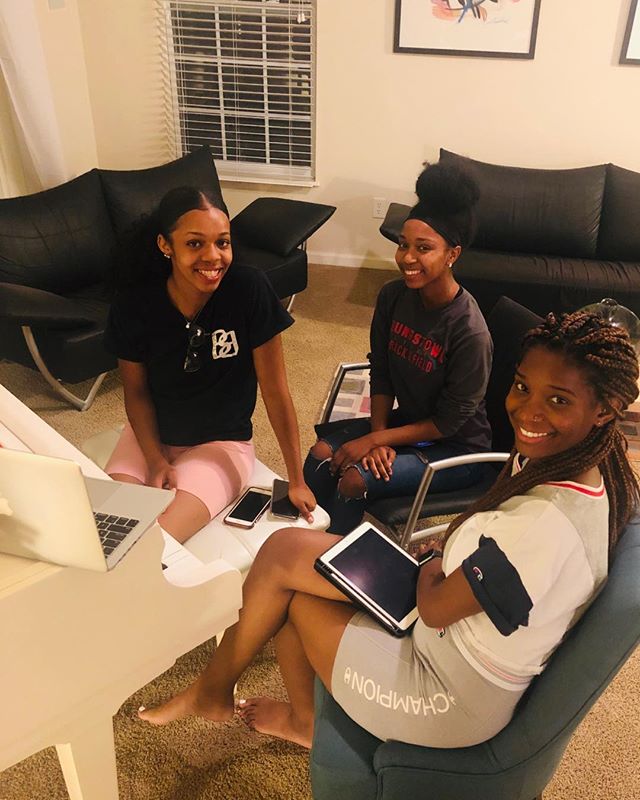 Just love them. They show us all the writing music takes technology. #iphone #ipad #babygrand #sangers #singers #lovethem #millenialsinChrist #happy #healthy  #wealthy