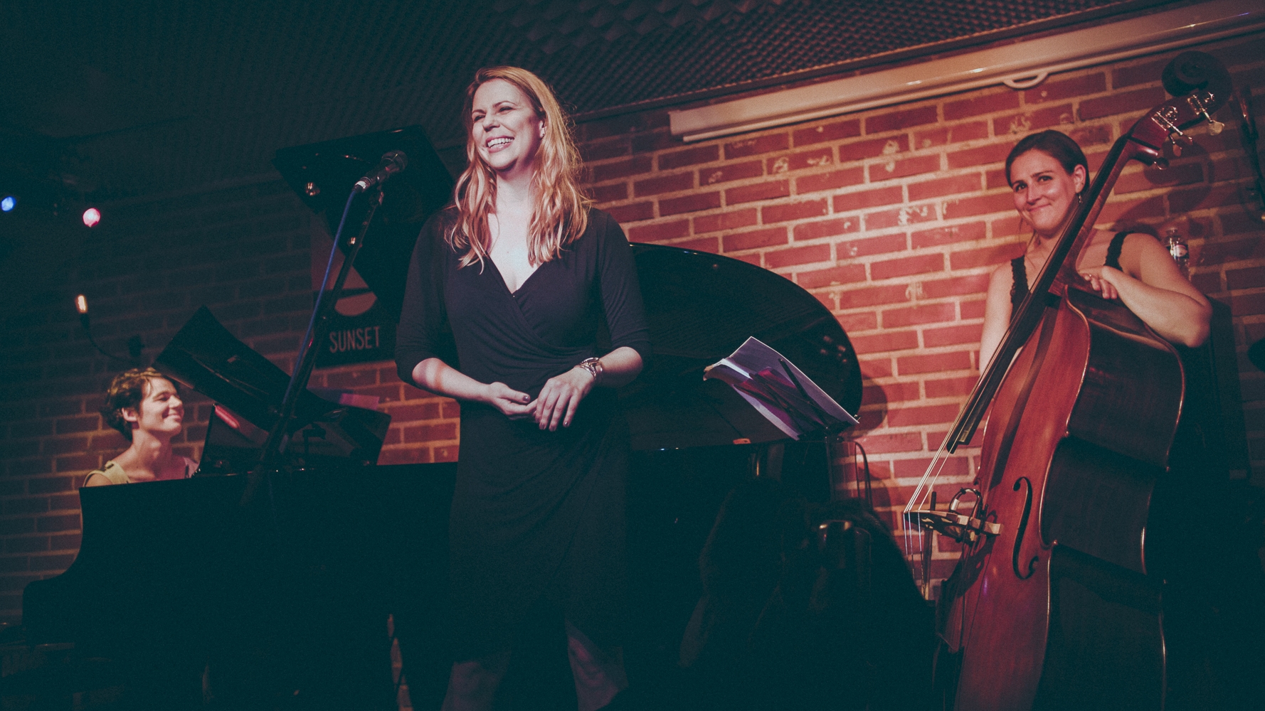Kurt Weill: Destination Music, Berlin / Paris / New York , The Sunset Sunside Jazz Club, Paris, France. Jennifer Lindshield, soprano, Elise Kermanac’h, piano, Sarah Favinger, bass. Photo credit: Hana Ofangel