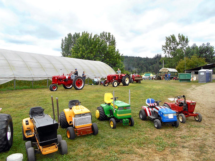 Reasons To Collect Garden Tractors Antique Power