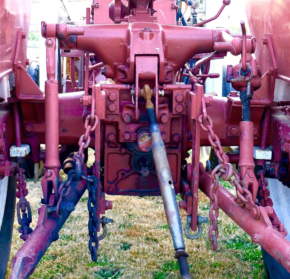 This three point hitch is on Leenstra’s Porsche tractor.