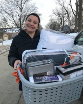 Anita delivered a basket to a 17 year old boy that needed new bedding for his new twin bed that was provided by TriCity Family Services. Its always a pleasure to come along side TriCity Family Services with the opportunity to help one of their family’s in need. Thank you Anita for helping with the purchases of the items.