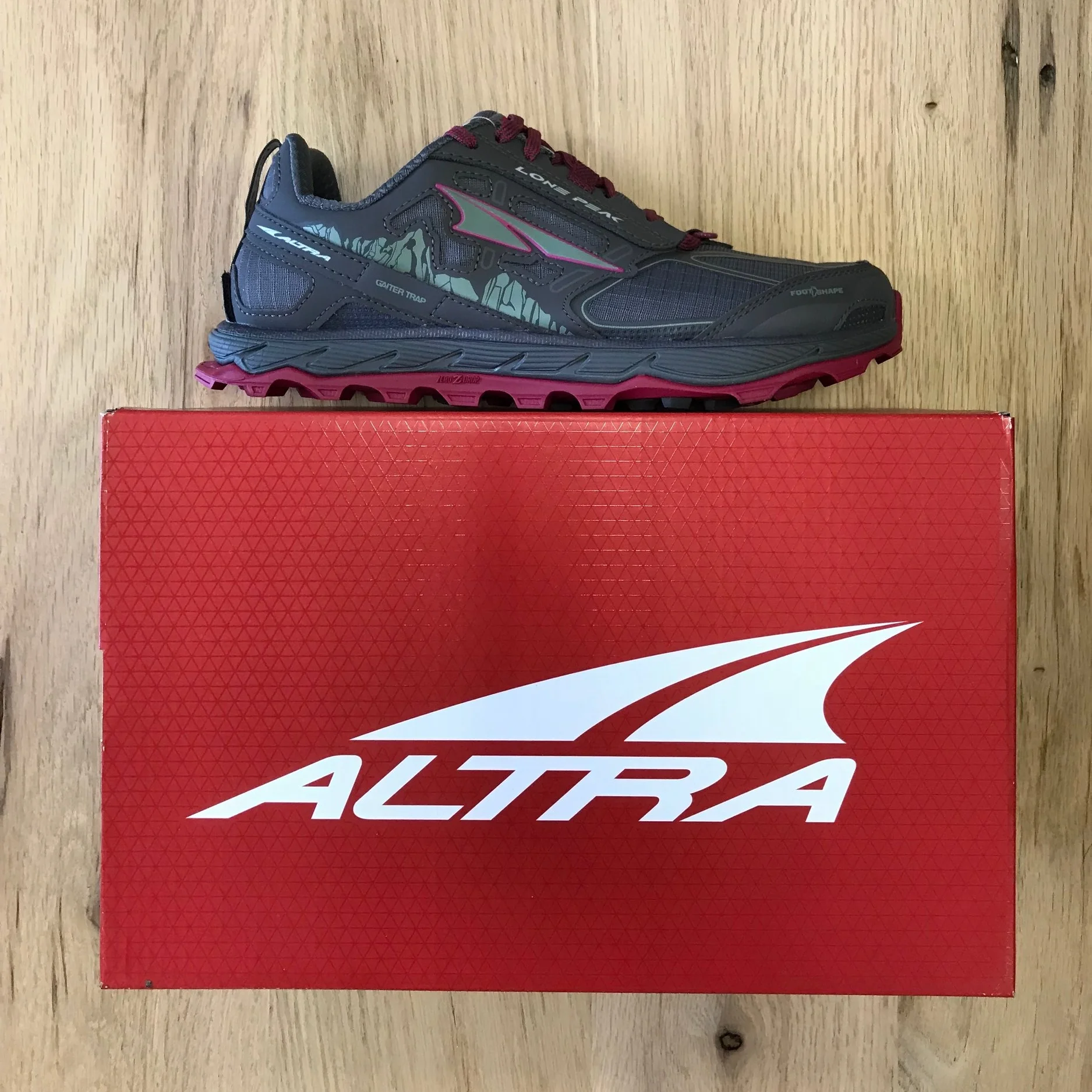 Altra Lone Peak 4.0 - Women's