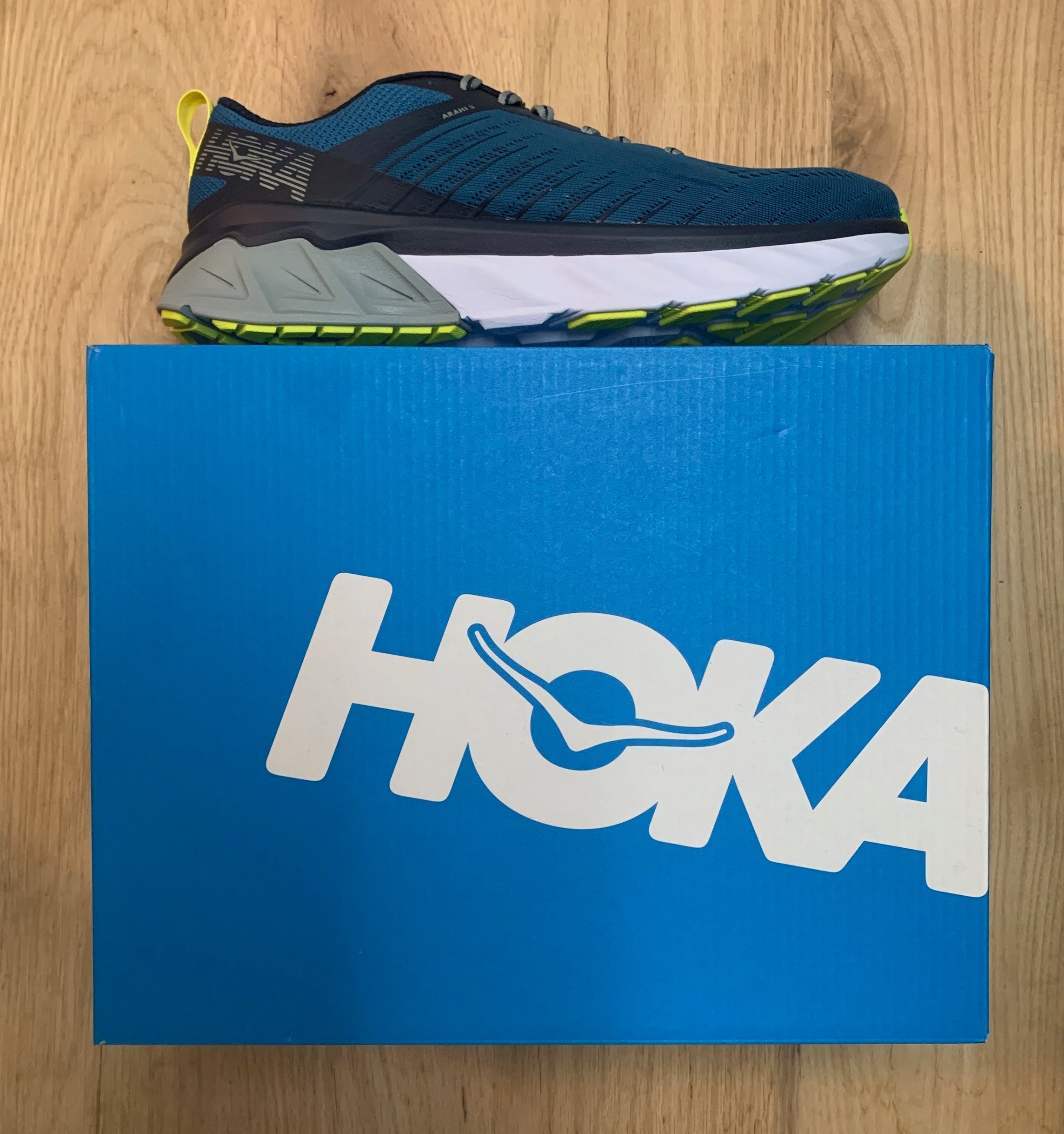 Hoka One One Arahi 3 - Men's