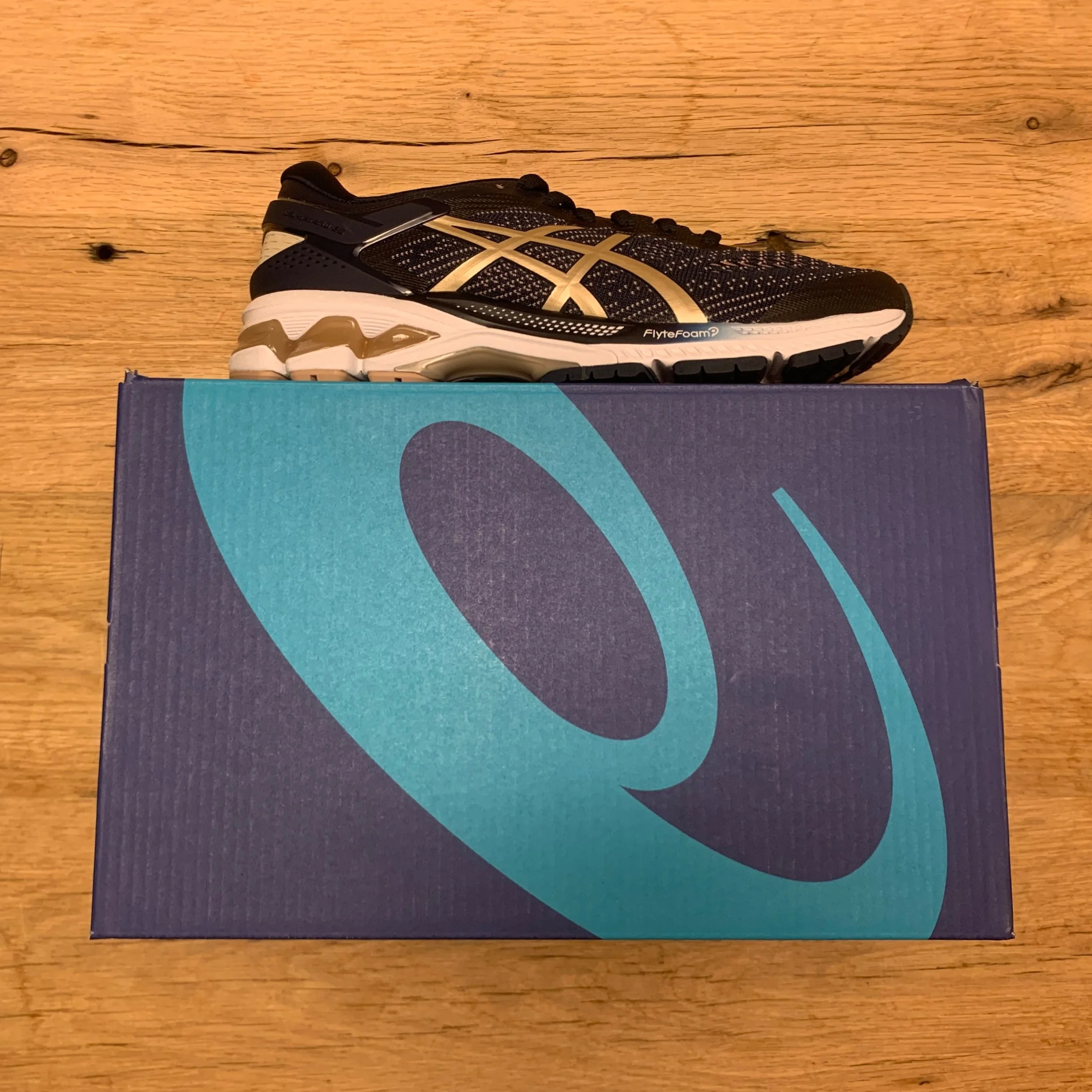 ASICS Gel-Kayano 26 - Women's