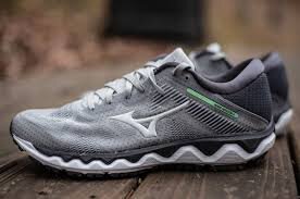 mizuno wave horizon 4