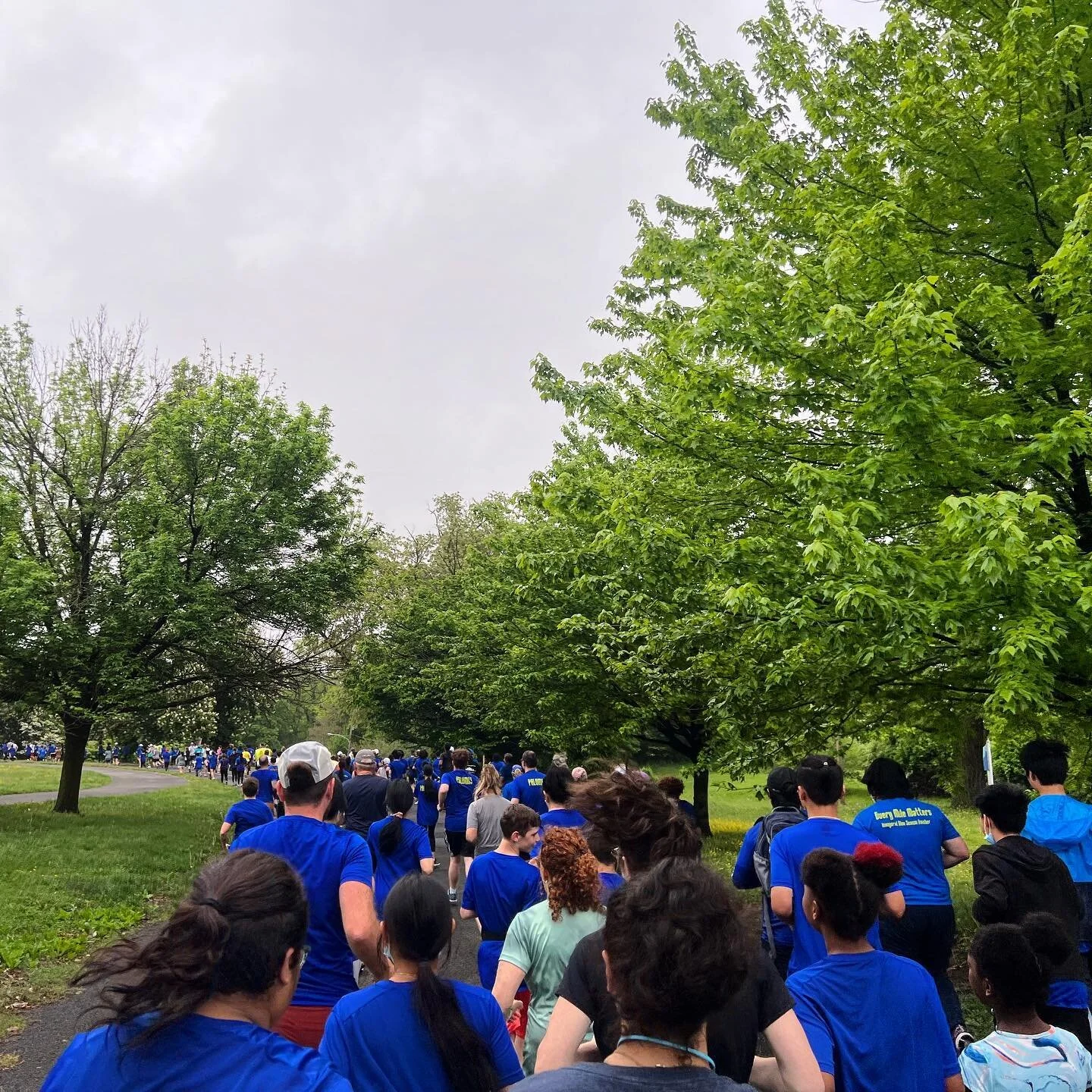 Muggy morning miles. Congratulations to everyone who raced and ran today! Make sure you rehydrate - stop by our stops to check out all of our hydration products from hydration carriers to electrolytes, we&rsquo;ve got you covered 💦