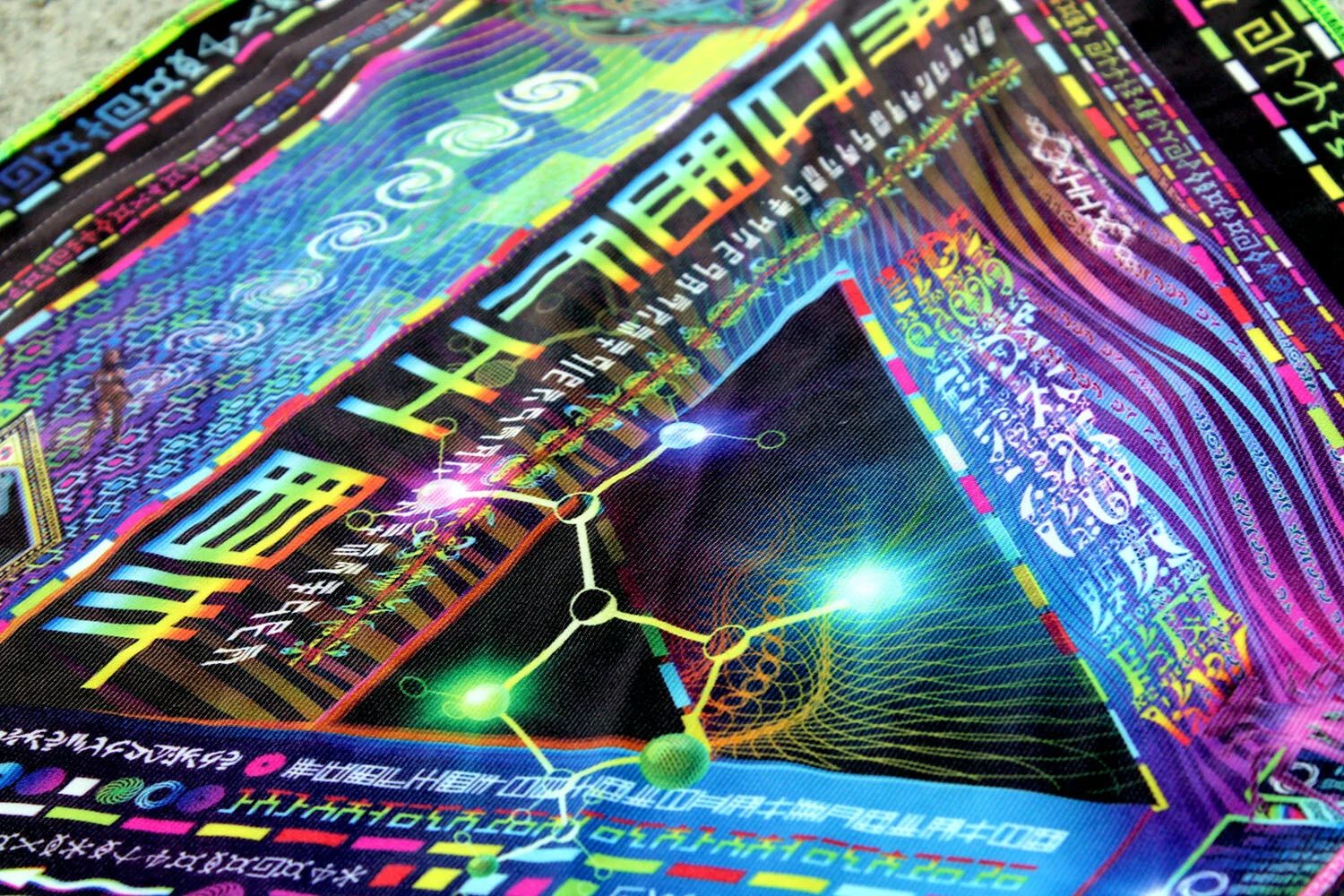 Trinary Transcendence Triangular 08 - web.jpg