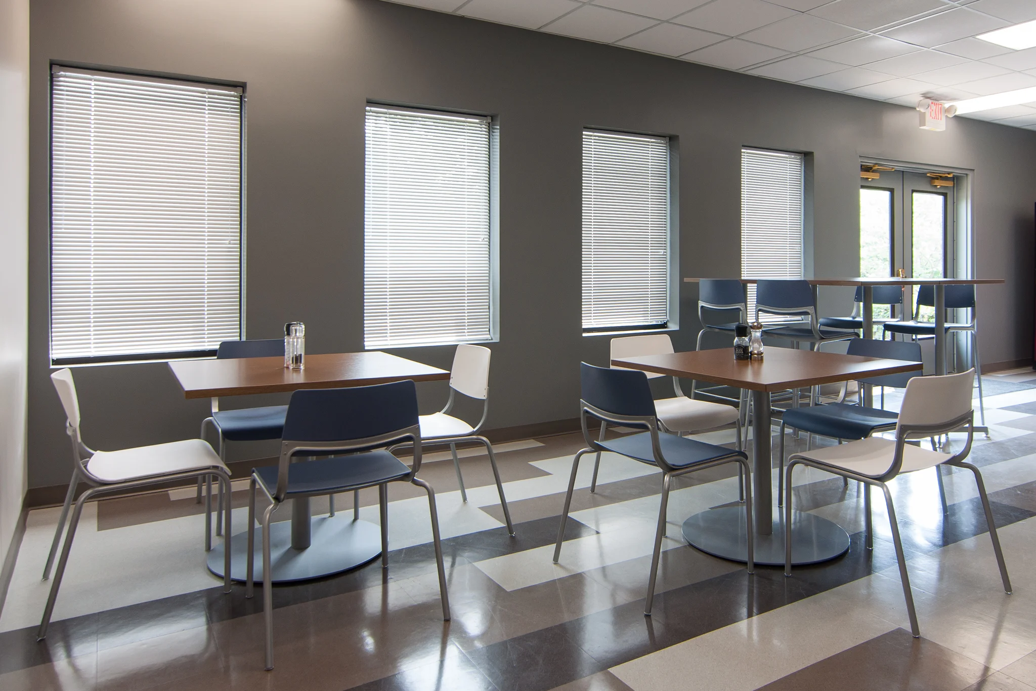 TMA_0035 cafeteria a.jpg
