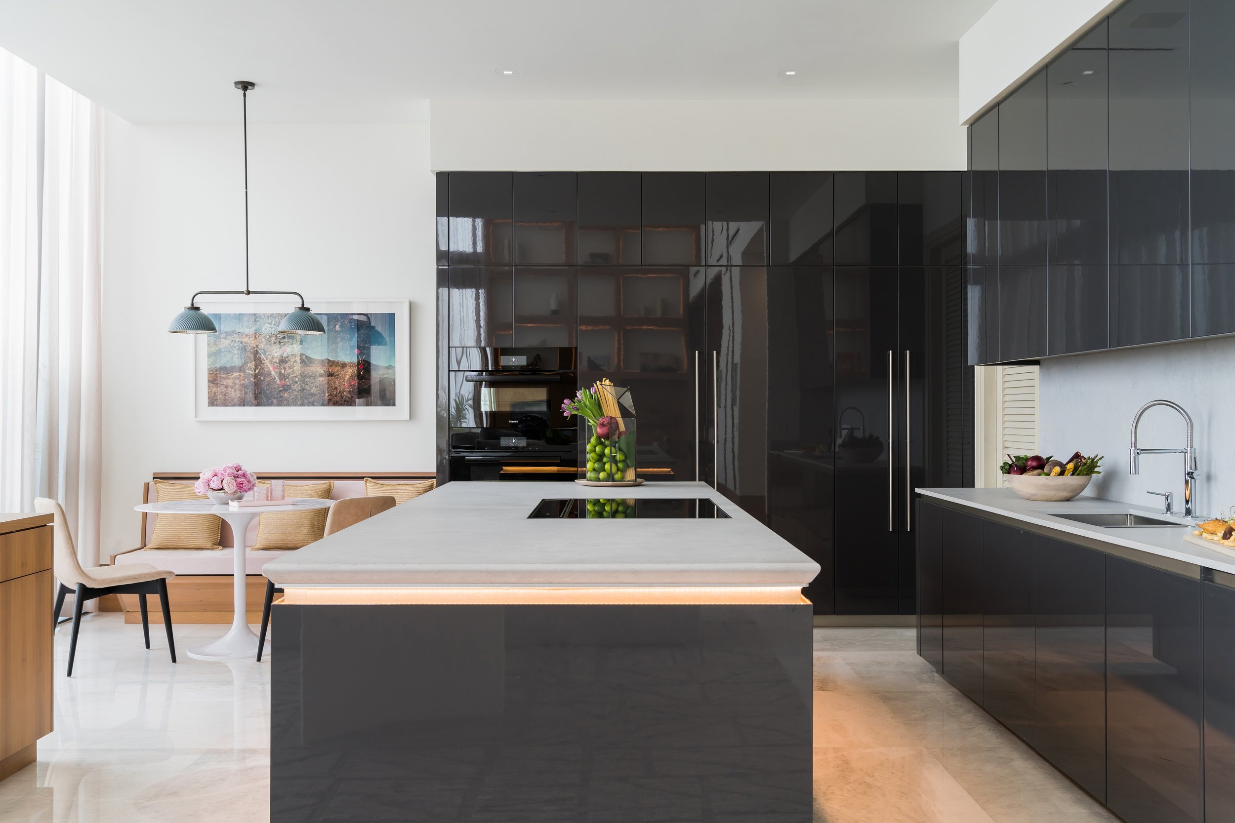 Brickell Flatiron Condo — Light Build Design