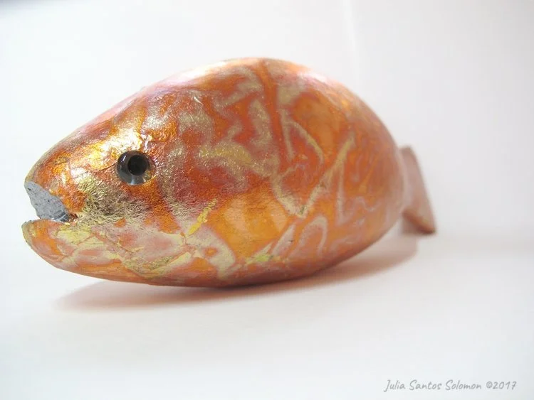 CURVY RED FISH