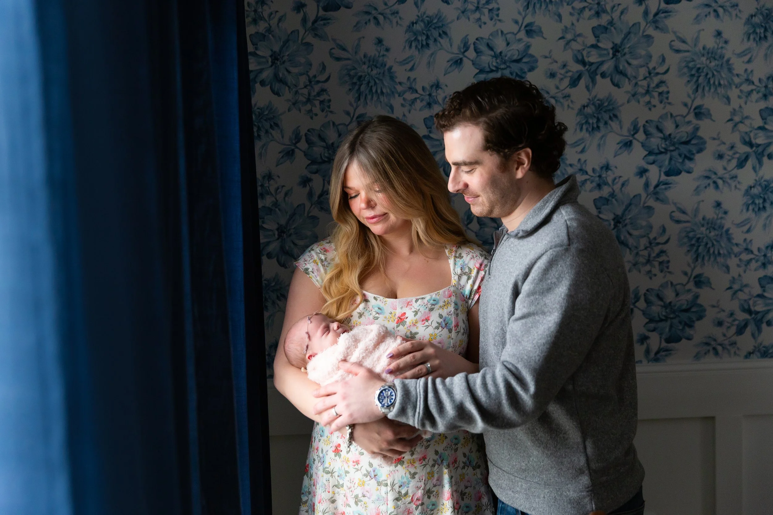 lancaster ohio lifestyle newborn photographer.jpg