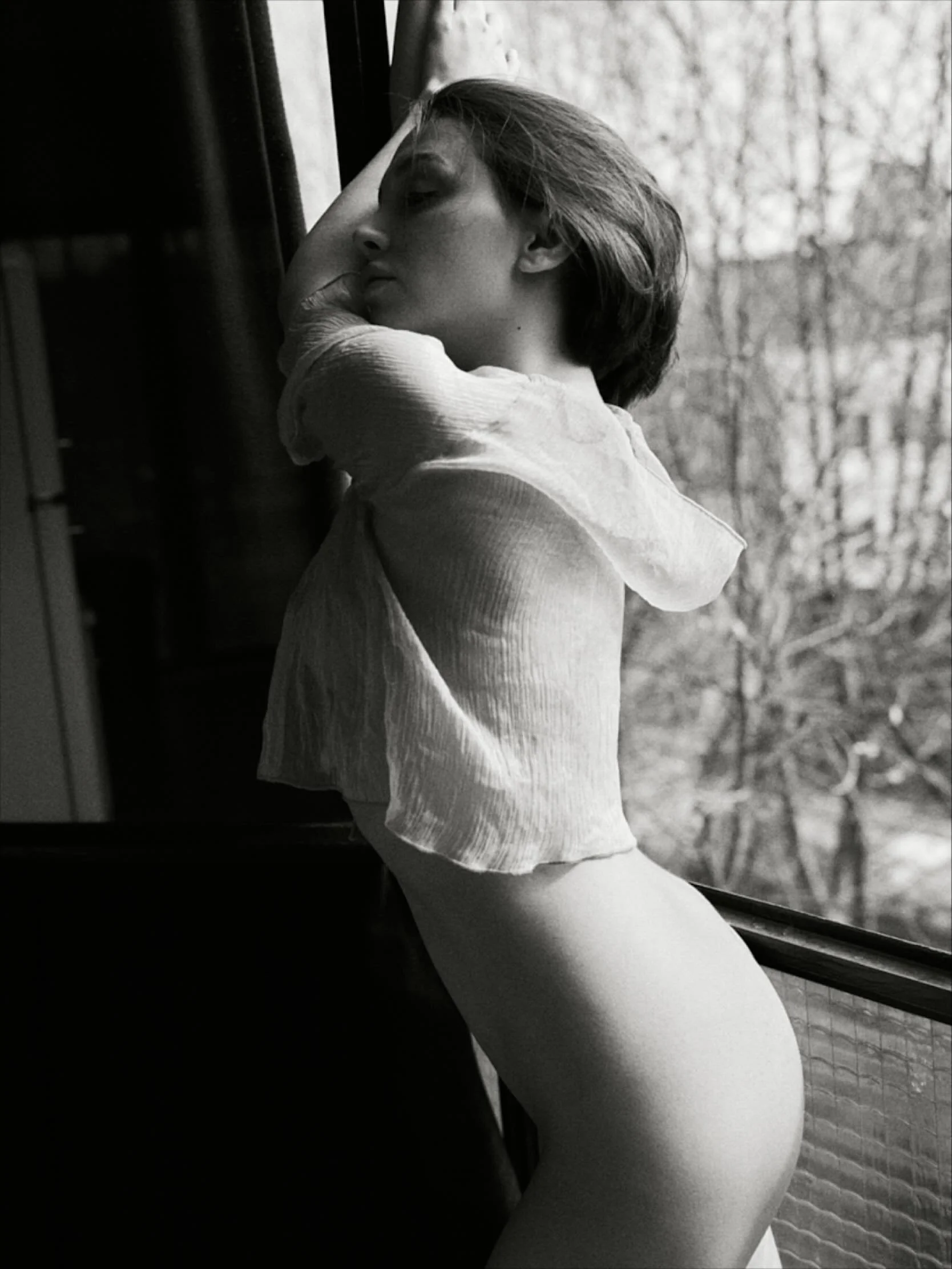 @oliivaa_linz (@olivia_linz_ ) at @apestudi0s in Barcelona 🇪🇸 | Full set is up over on the blog. Hopefully the IG police don&rsquo;t flag this one&hellip;again 🙄 #models #blackandwhitephotography #softness #bwphotography #normalmagazine #sonyalpha