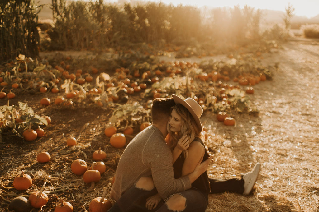pumpkin patch couples session at underwood family farms_8067.jpg