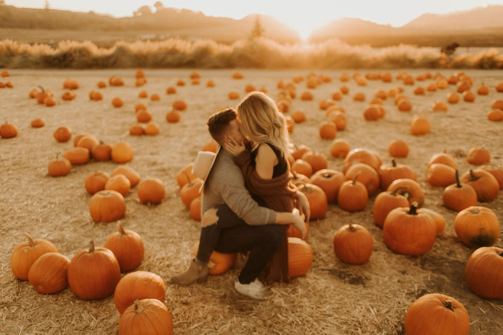 pumpkin patch couples session at underwood family farms_8478.jpg