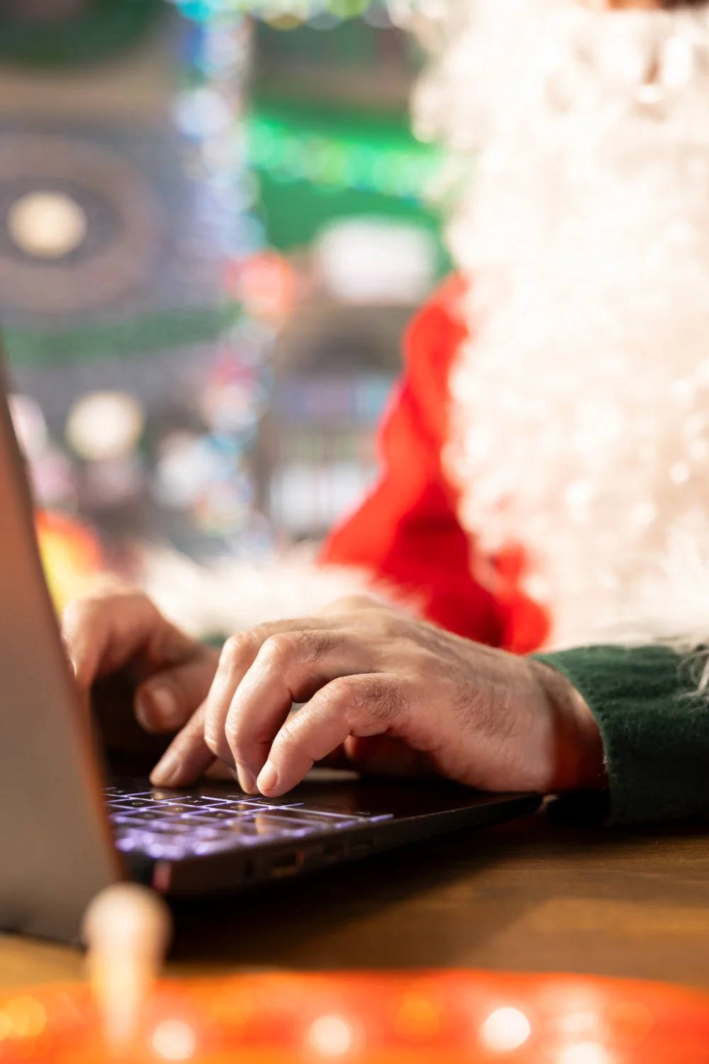 Santa Claus Digital en 2024: Impulso en la Adquisición de Tecnología