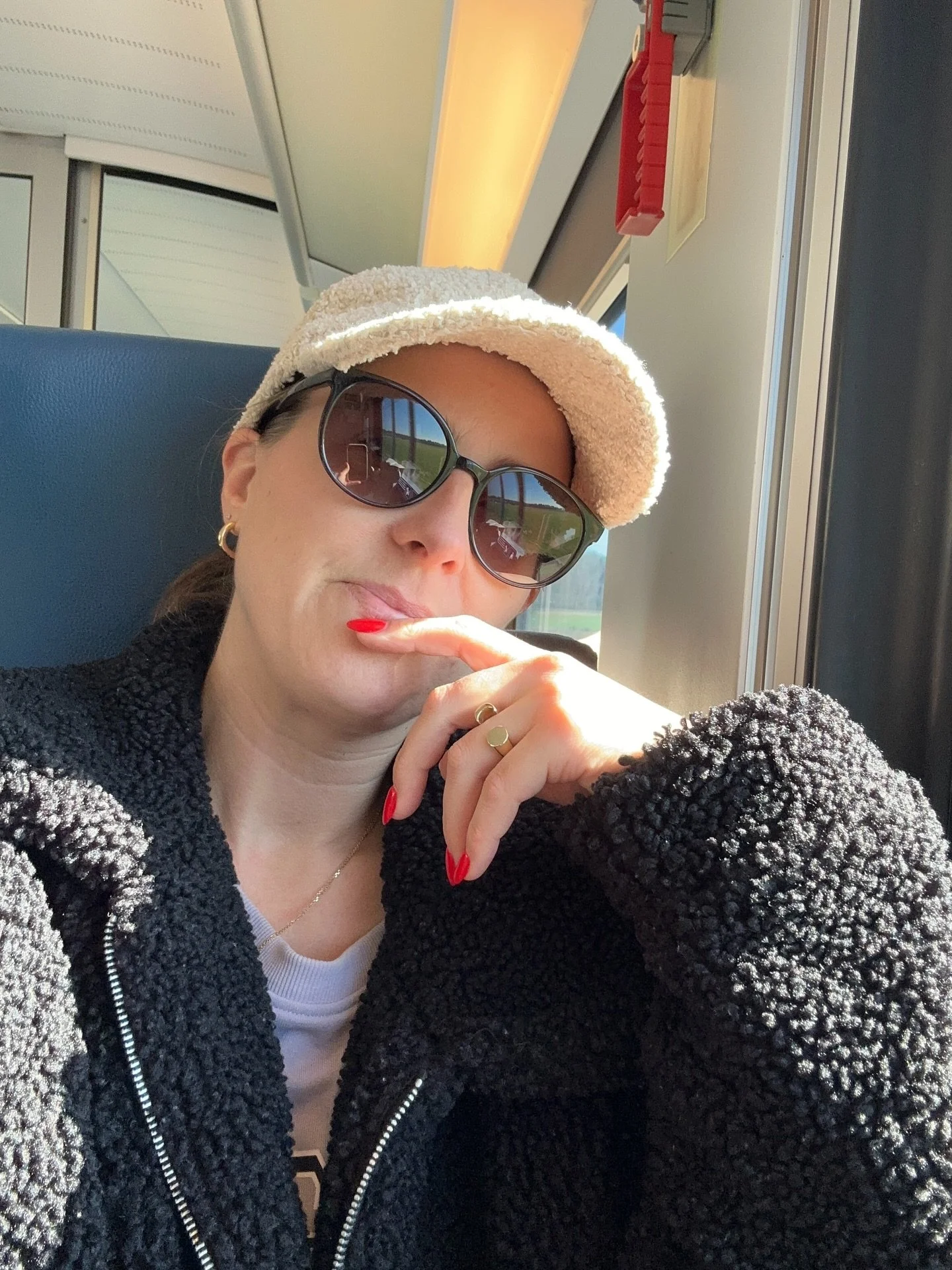 Here&rsquo;s to 38. 😍 And to no more cries on birthdays.

Two weeks ago was my birthday (I know, I&rsquo;m late lol). It was the first time in 7 years that I didn&rsquo;t cry on my birthday.

It could not have been a more potent day. ✨💫♒️

Lunar ec