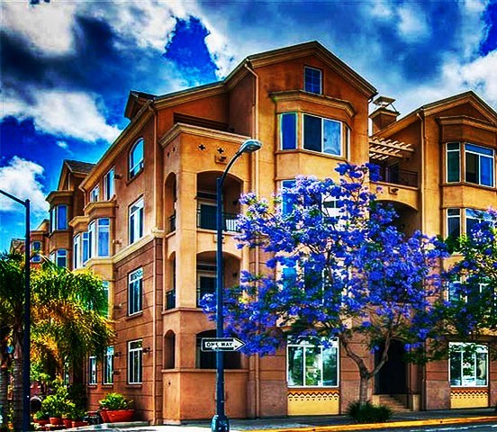 Laurel Bay is a great condo community in the heart of Bankers Hill.  Located just a stones throw away from Balboa Park 🌳and great dining🍷🥩! We are excited about a one bedroom unit that we will be listing for rent in the next couple of days.  Check