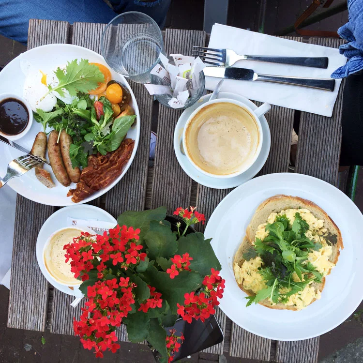 Travel Recap: Amsterdam > Seville > Malaga > Morocco