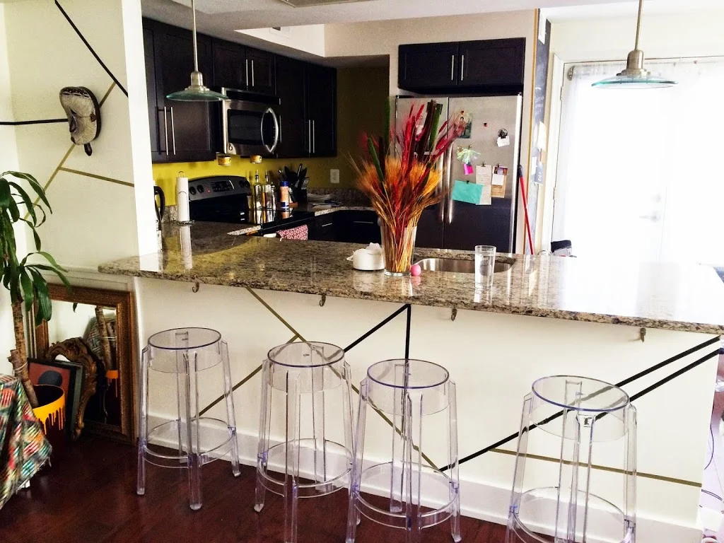 Home Update | Living Area, Kitchen Island