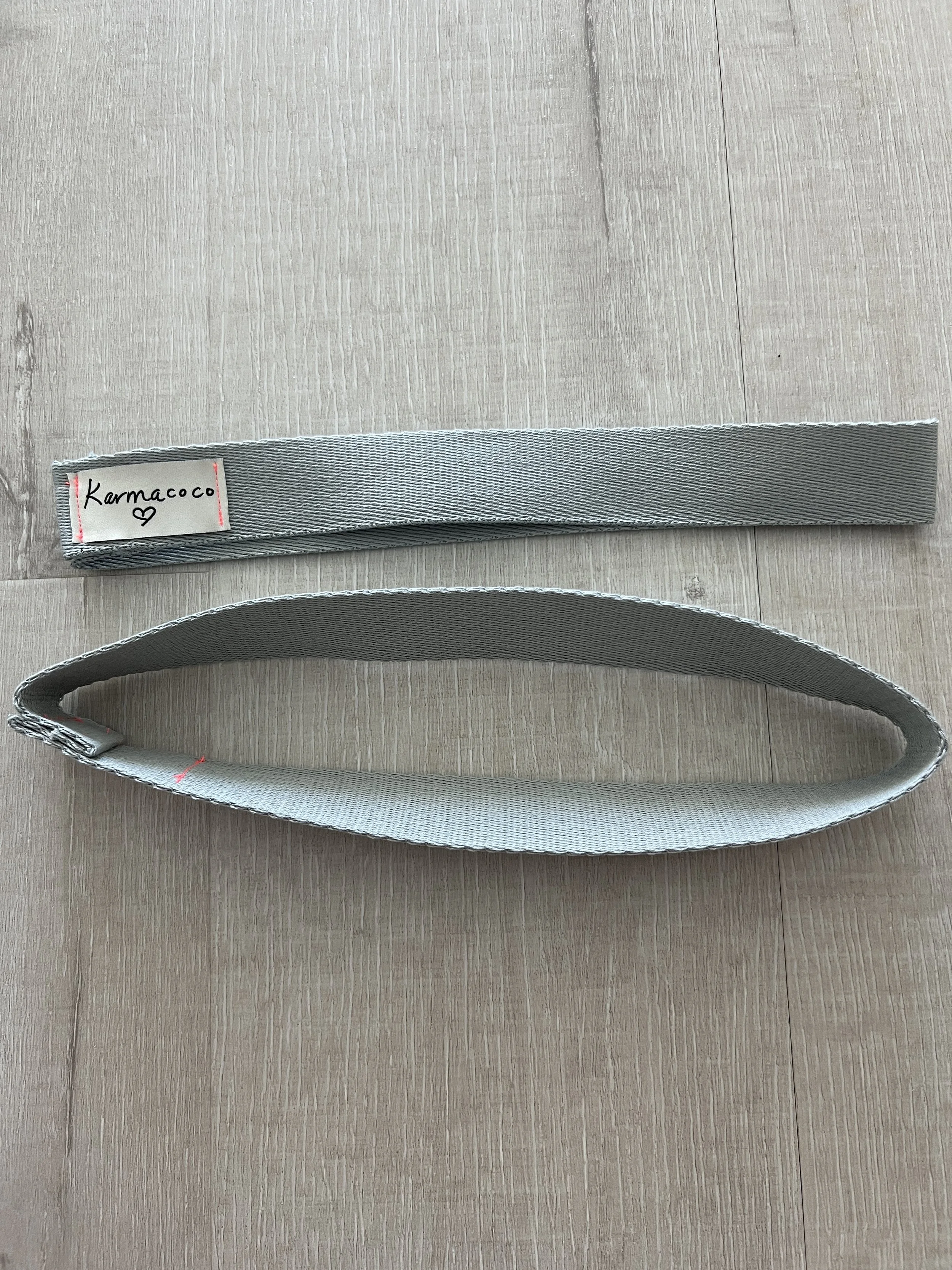 yoga loop grey-m.JPG