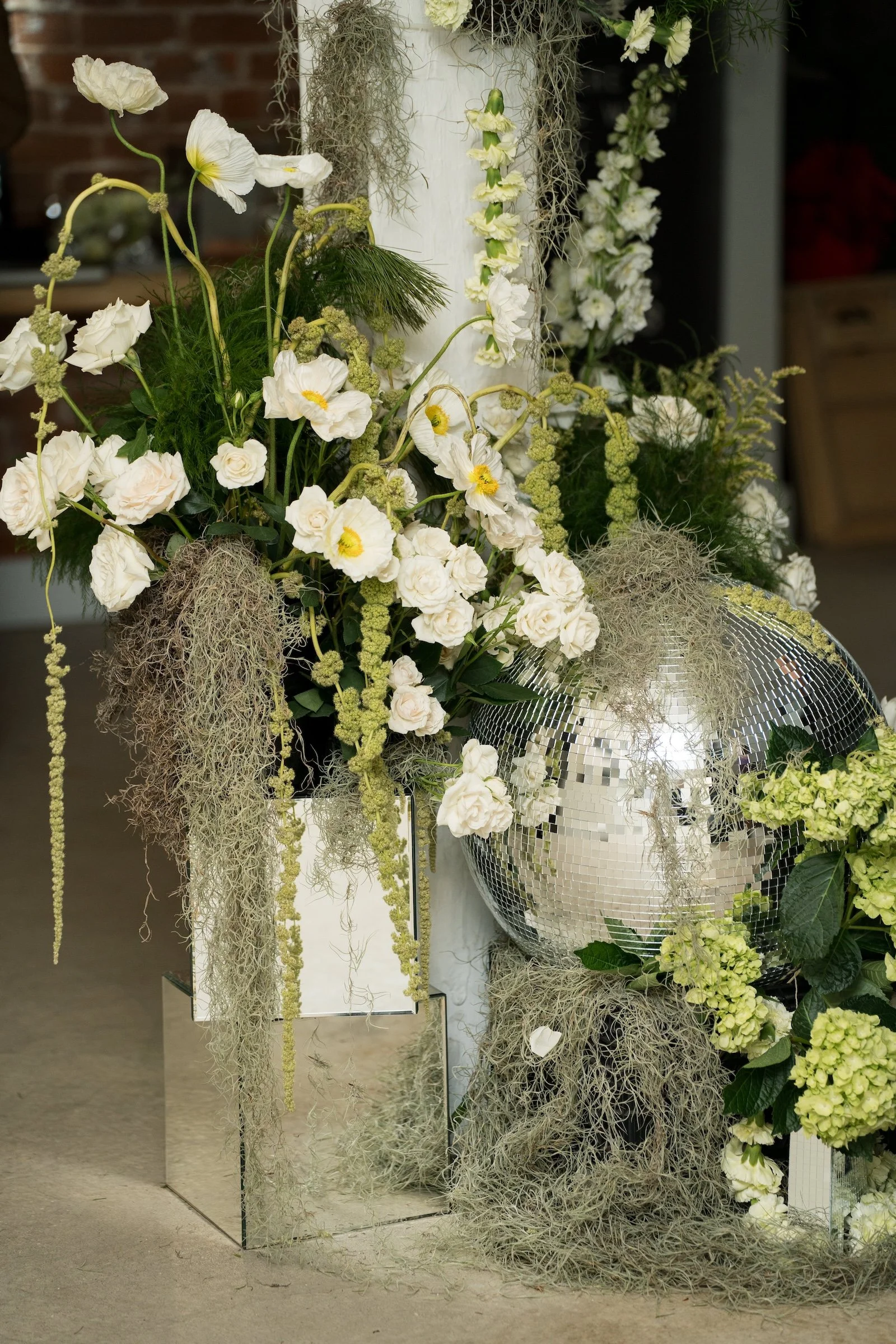 BelleEpoque - HamiltonWeddingFlorist - ModernMinimalWedding A+O8.jpg