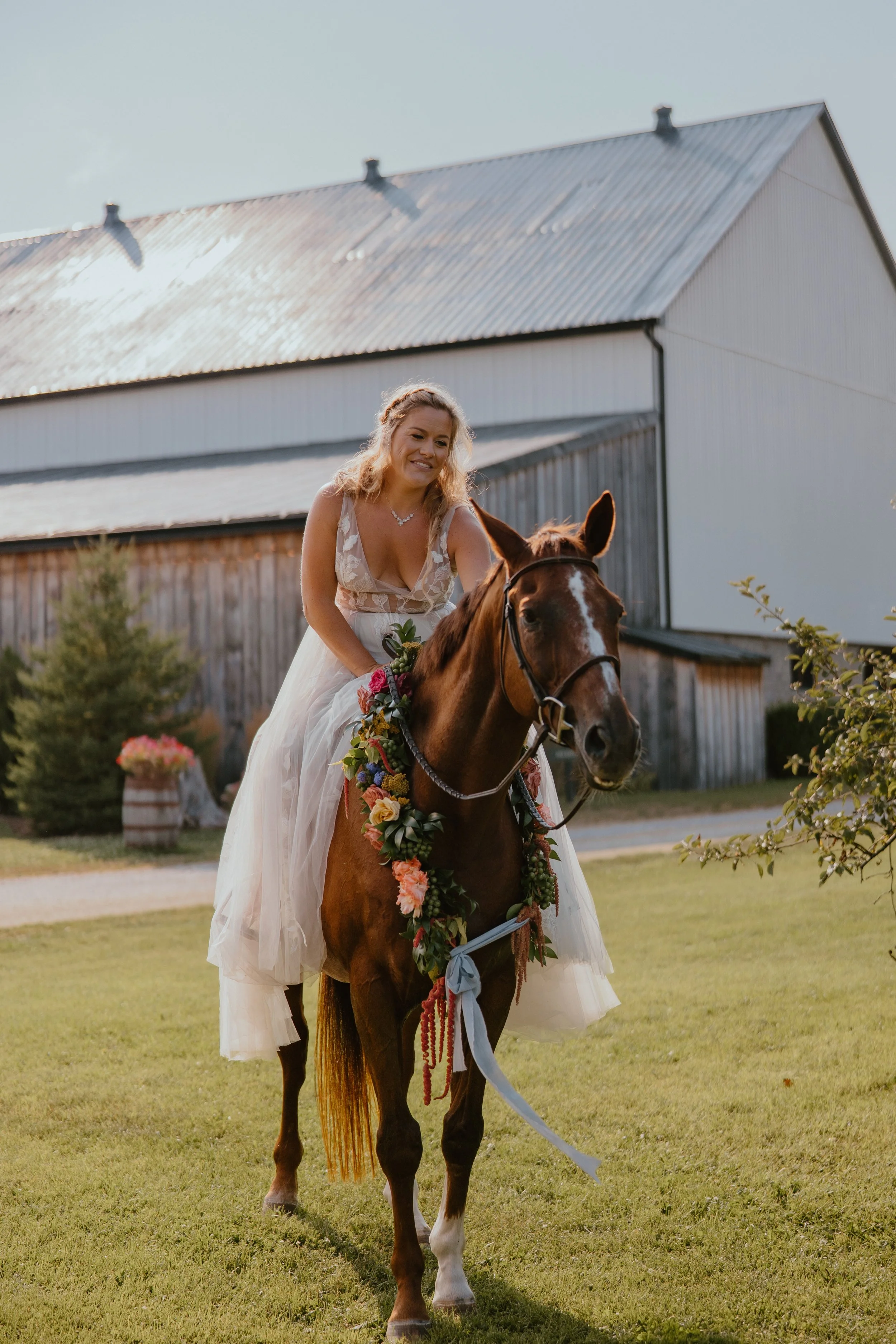 BelleEpoque - HamiltonFlorist - WildWeddings Reverie 5.jpg