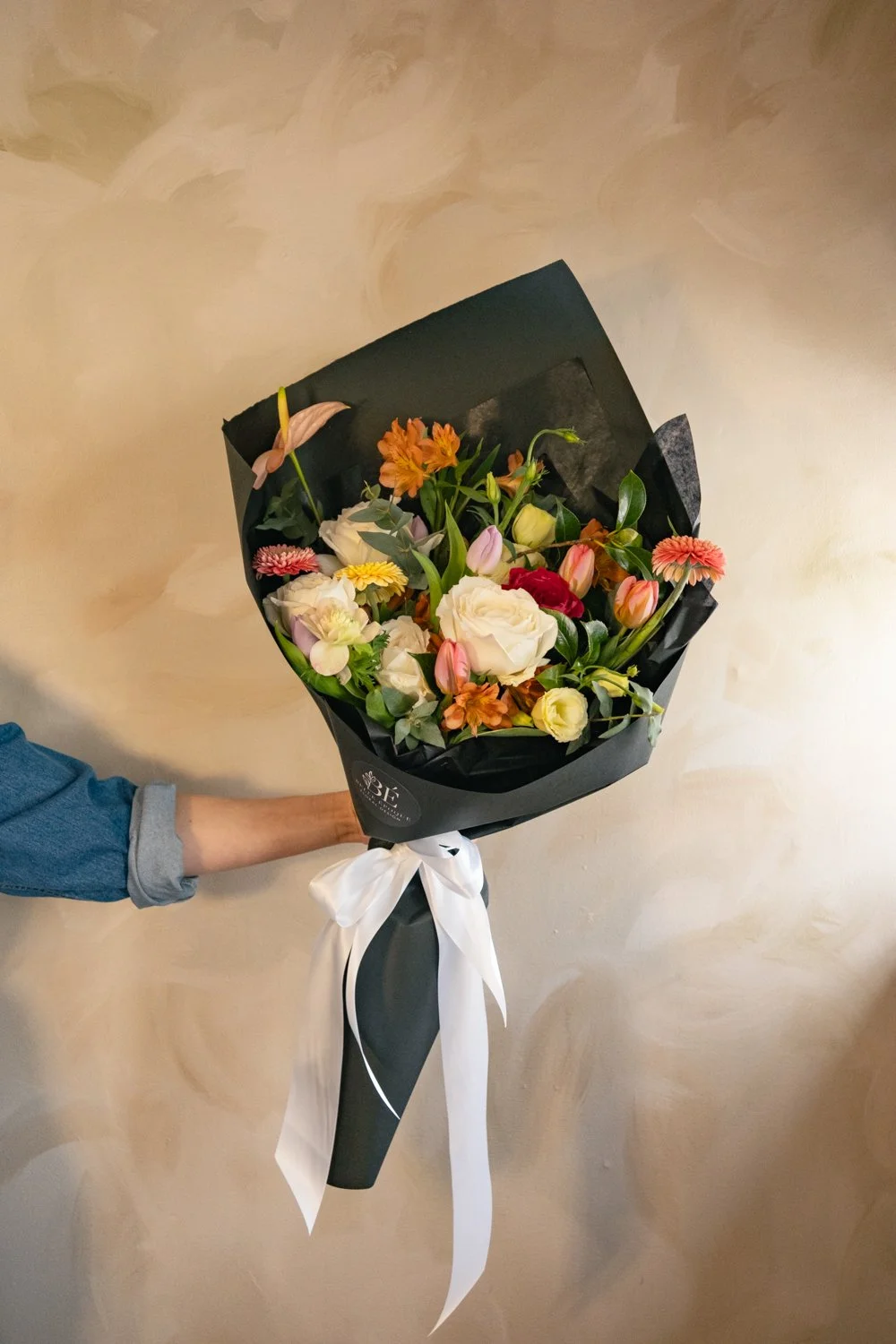 Valentine's - Handtied bouquet in SHERBET 🍑