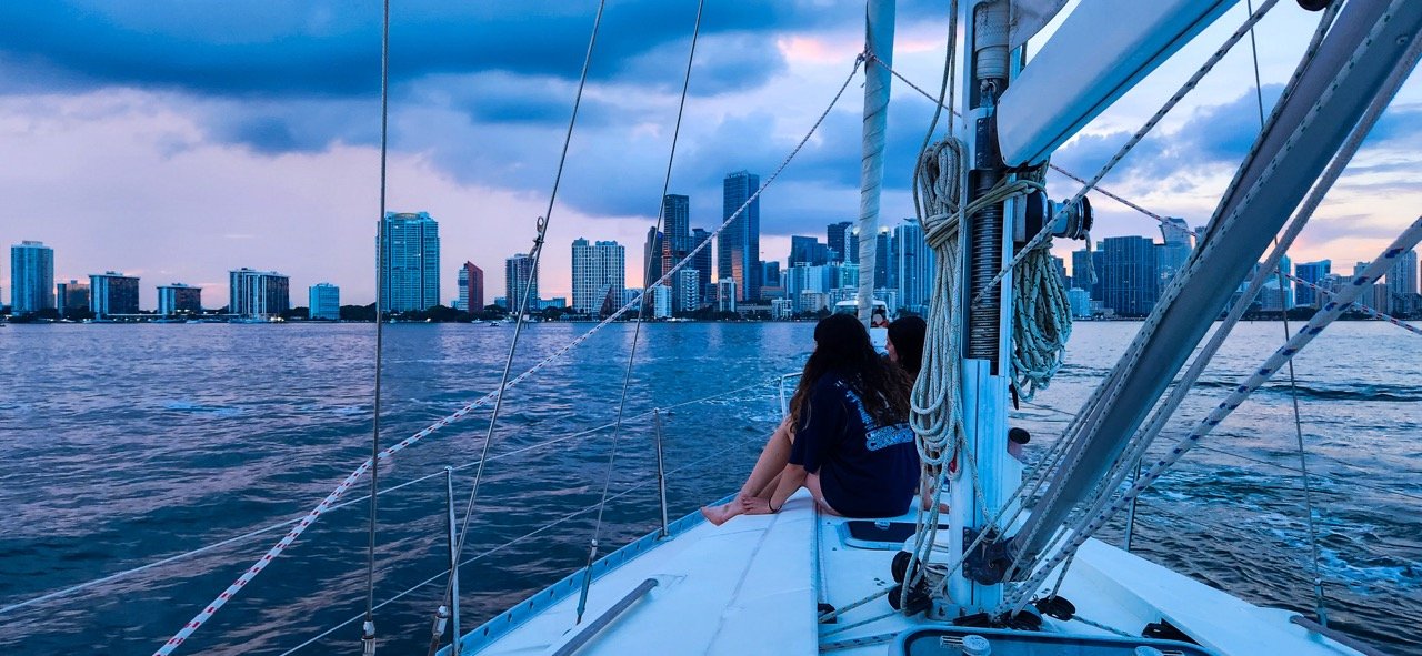 Private charters sailing Miami.jpeg