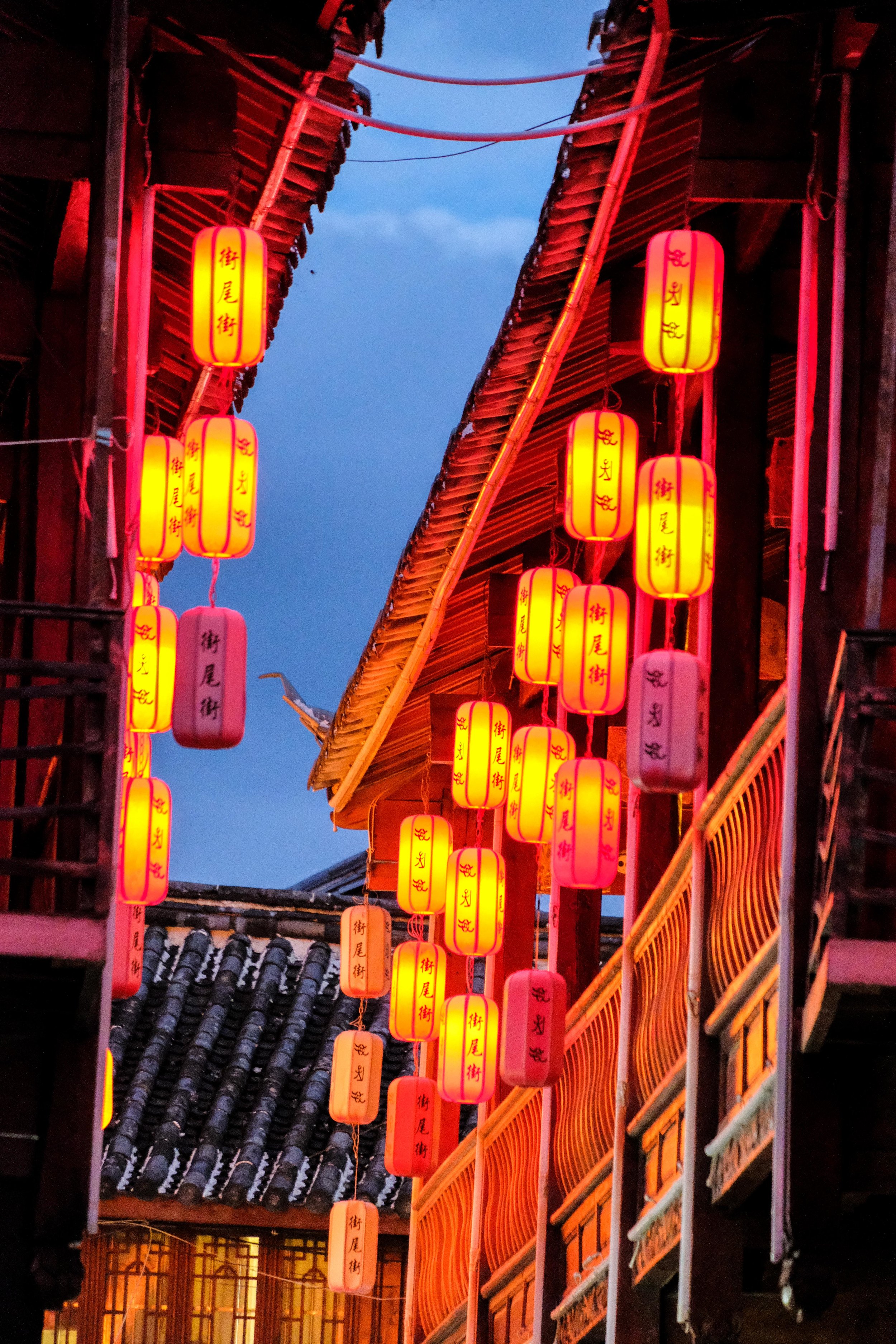 Shuhe_lo-res-2126.jpg